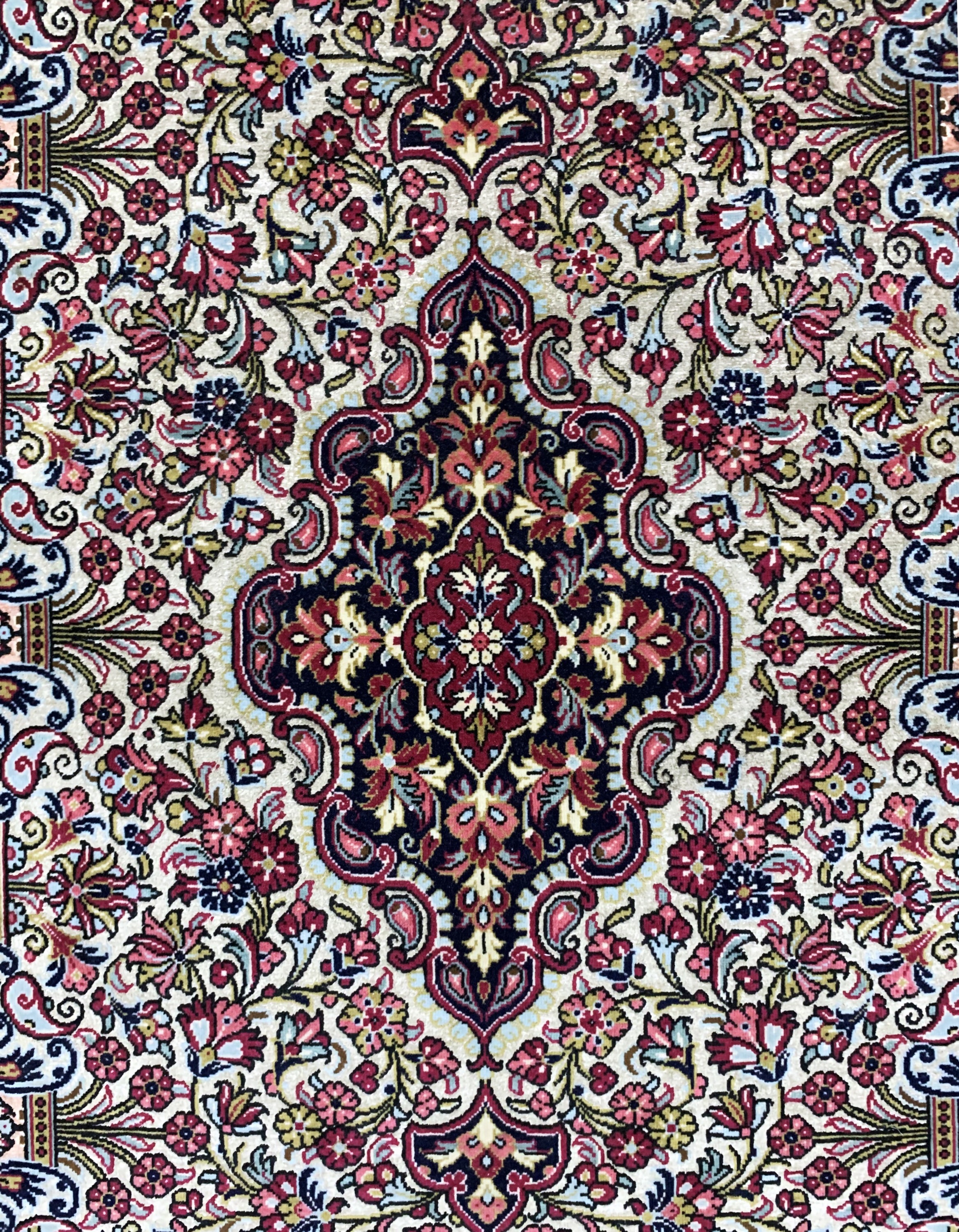 Detail b: Ghom Kork fein"Seidengrund", Persien, Mitte20.Jhd, Korkwolle mit Seide, ca. 167 x 108 cm,EHZ: 2