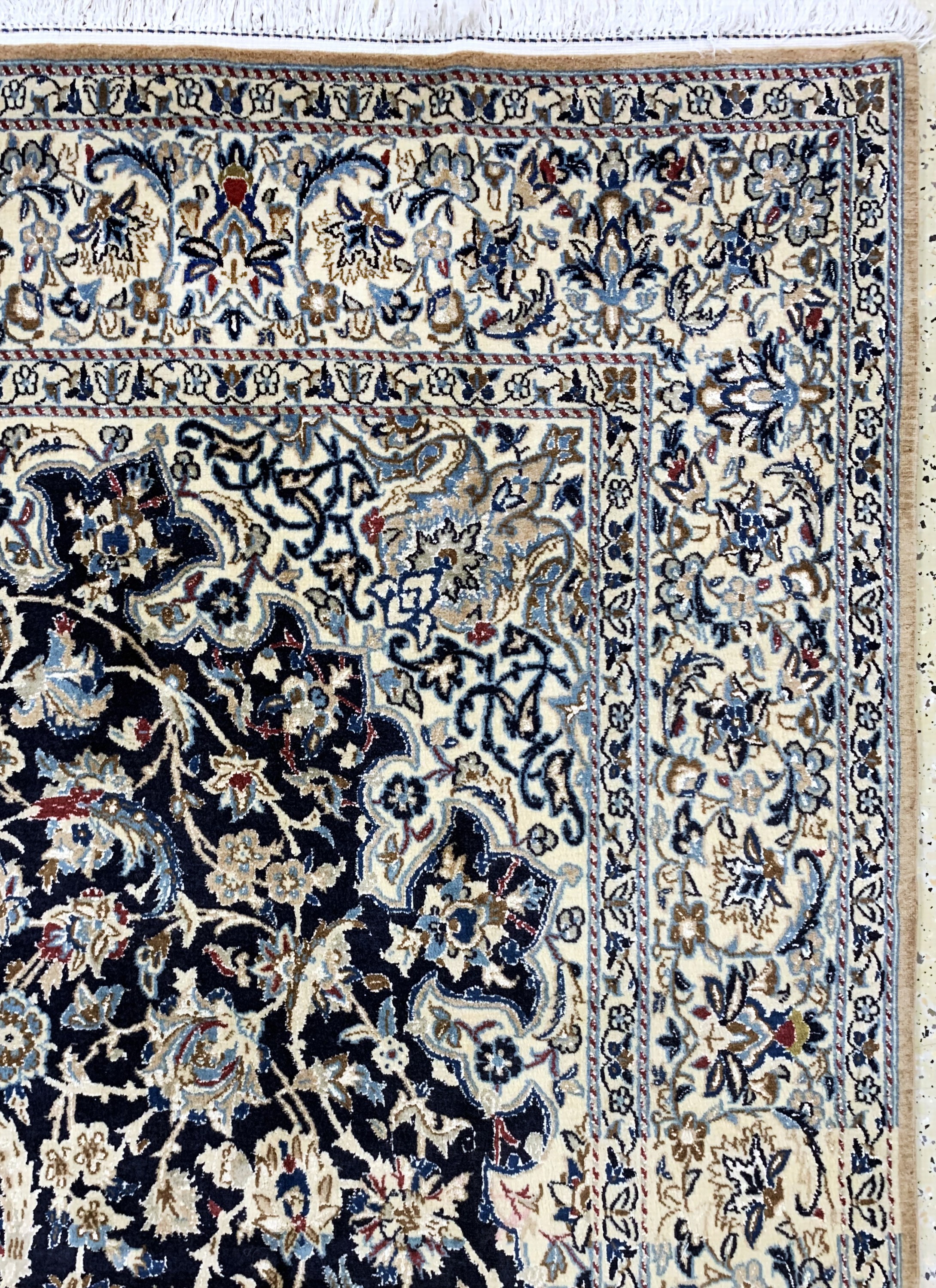 Detail e: Nain fein(9 La), Persien, Mitte 20.Jhd, Korkwolle mit Seide, ca. 300 x 174 cm, gereinigt, EHZ: 2(Abrasch)