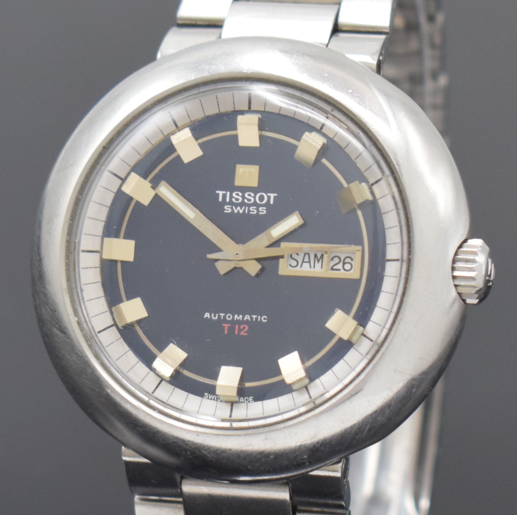 Detail a: TISSOT seltene, übergroße Herrenarmbanduhr T 12 Referenz 46643 an original Gay Freres Gliederband, Automatik, Schweiz um 1971, Boden verschr., ...