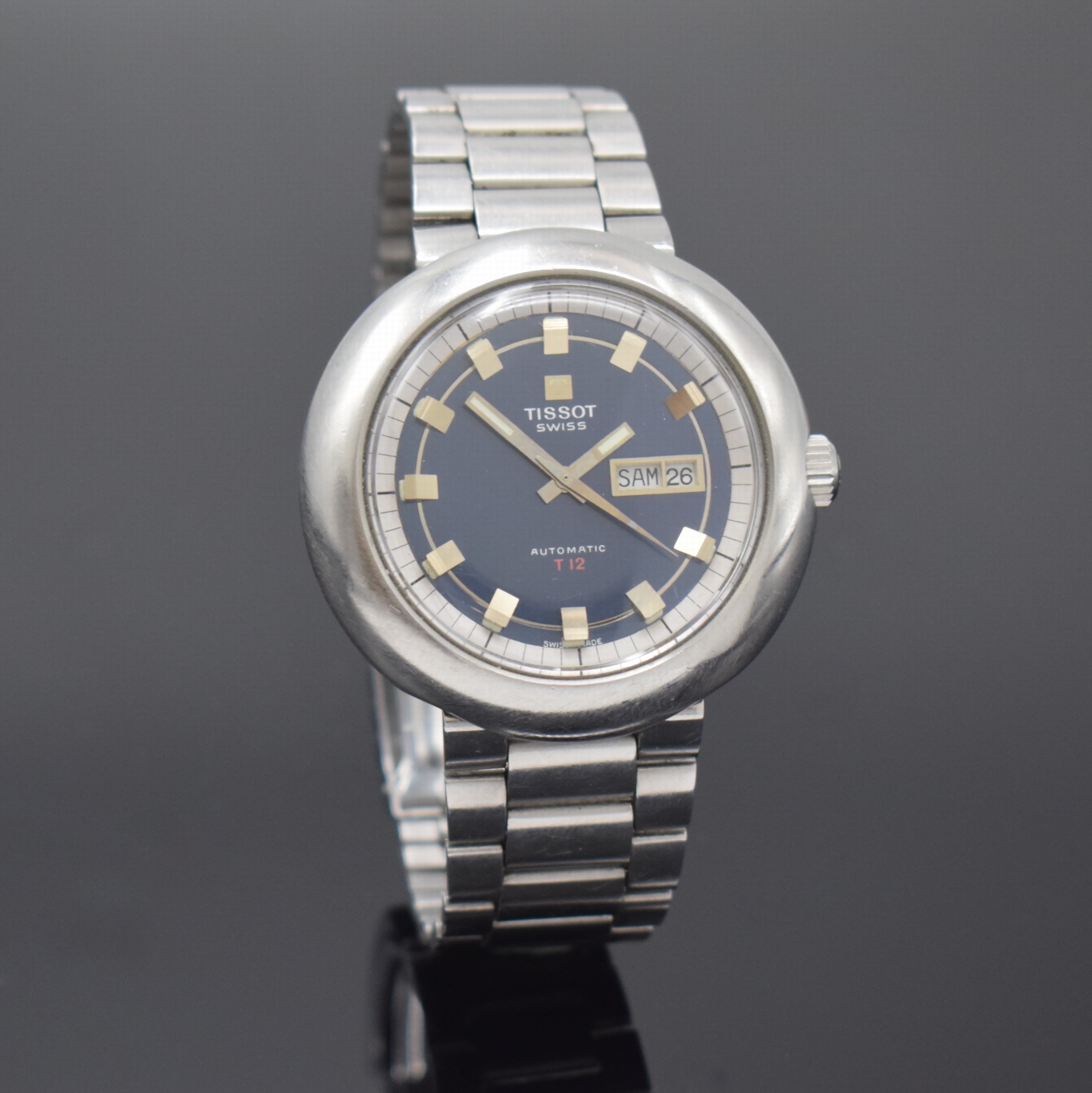 Detail b: TISSOT seltene, übergroße Herrenarmbanduhr T 12 Referenz 46643 an original Gay Freres Gliederband, Automatik, Schweiz um 1971, Boden verschr., ...