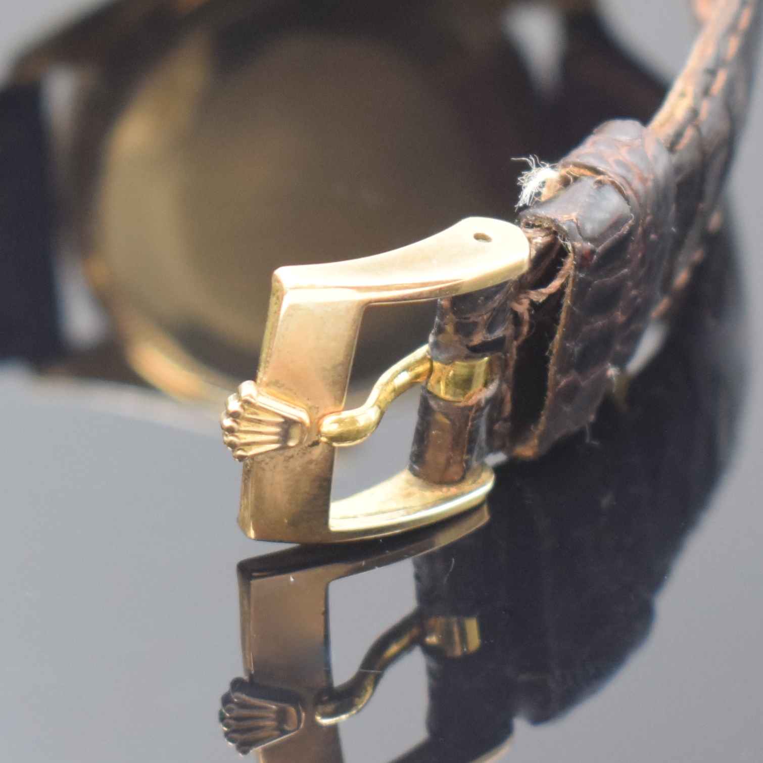 Detail b: ROLEX Armbanduhr Oyster Perpetual 34 Referenz 1003 in GG 585/000, Schweiz um 1960, Automatik, Chronometer der Superlative inkl. Lederband m. orig. ...