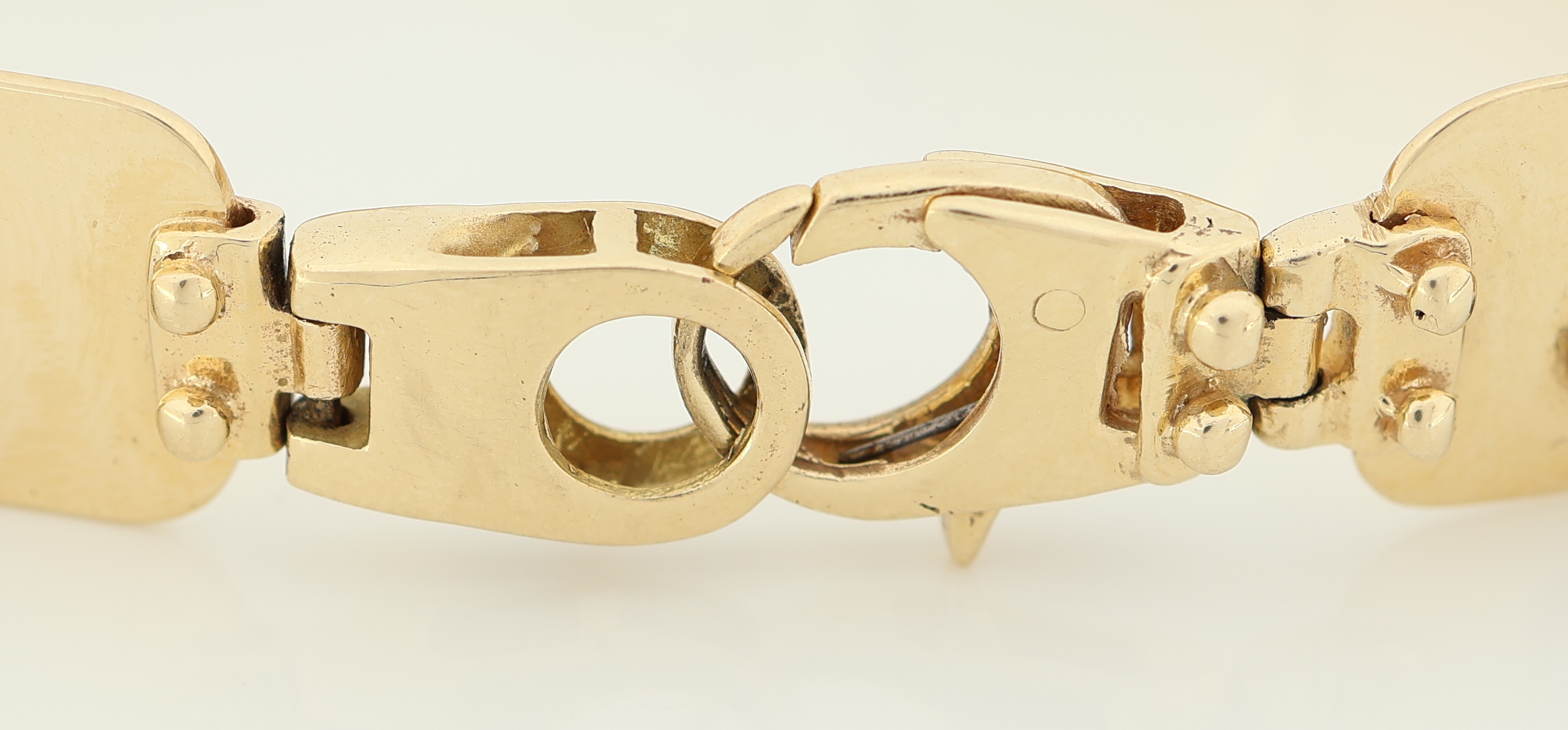 Detail a: 14 kt Gold Armband "Elefant", GG/WG 585/000, 4 aufgelegte Elefanten in WG, L. ca. 19.5 cm, runde Karabinerschließe, ca. 29.9 g
