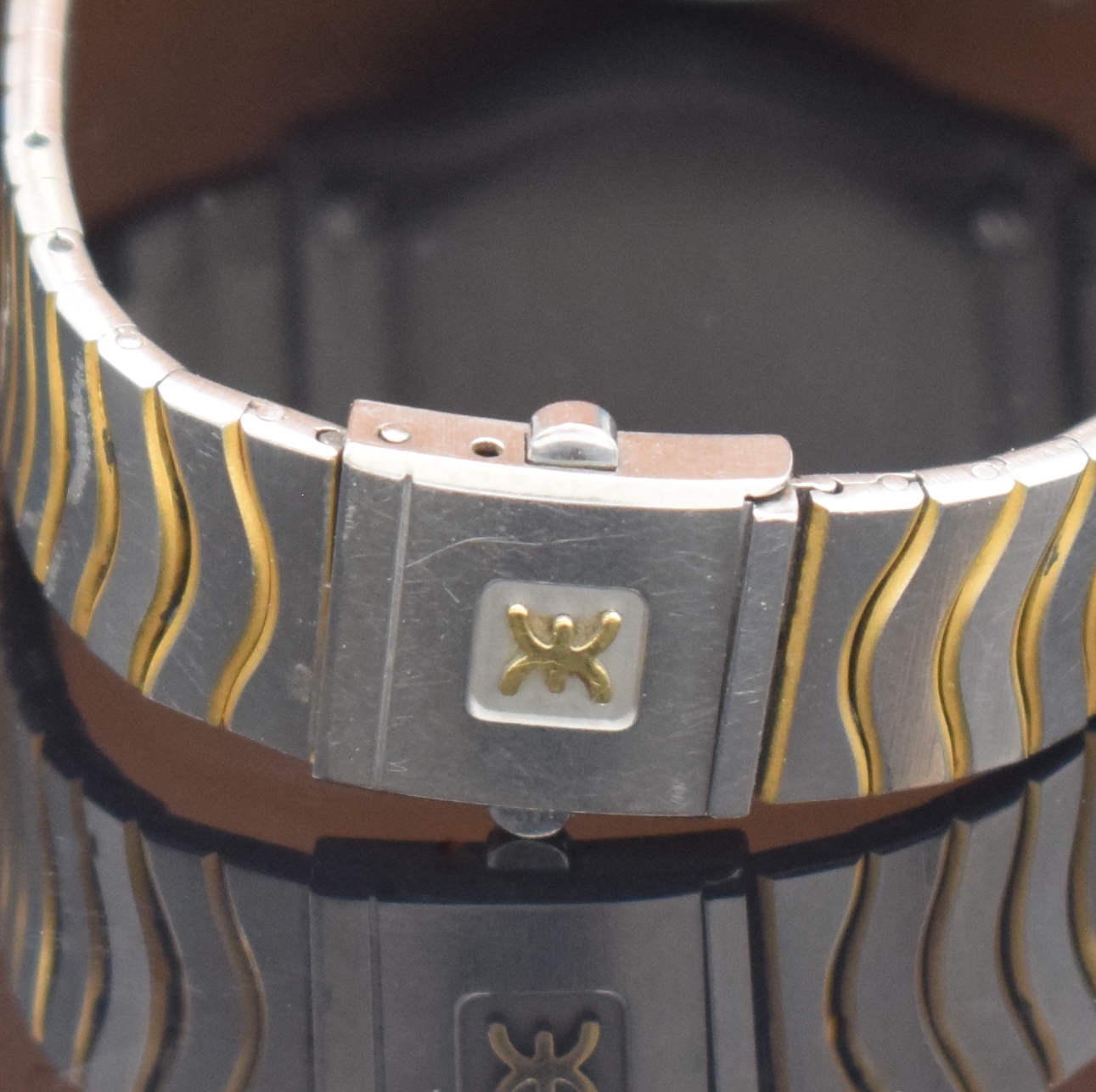 Detail d: EBEL Classic Wave Damenarmbanduhr Referenz 181908, Schweiz verk. lt. beil. Garantiekarte 10/1990, quarz, Edelstahl/Gold komb. inkl. Wellengliederband ...