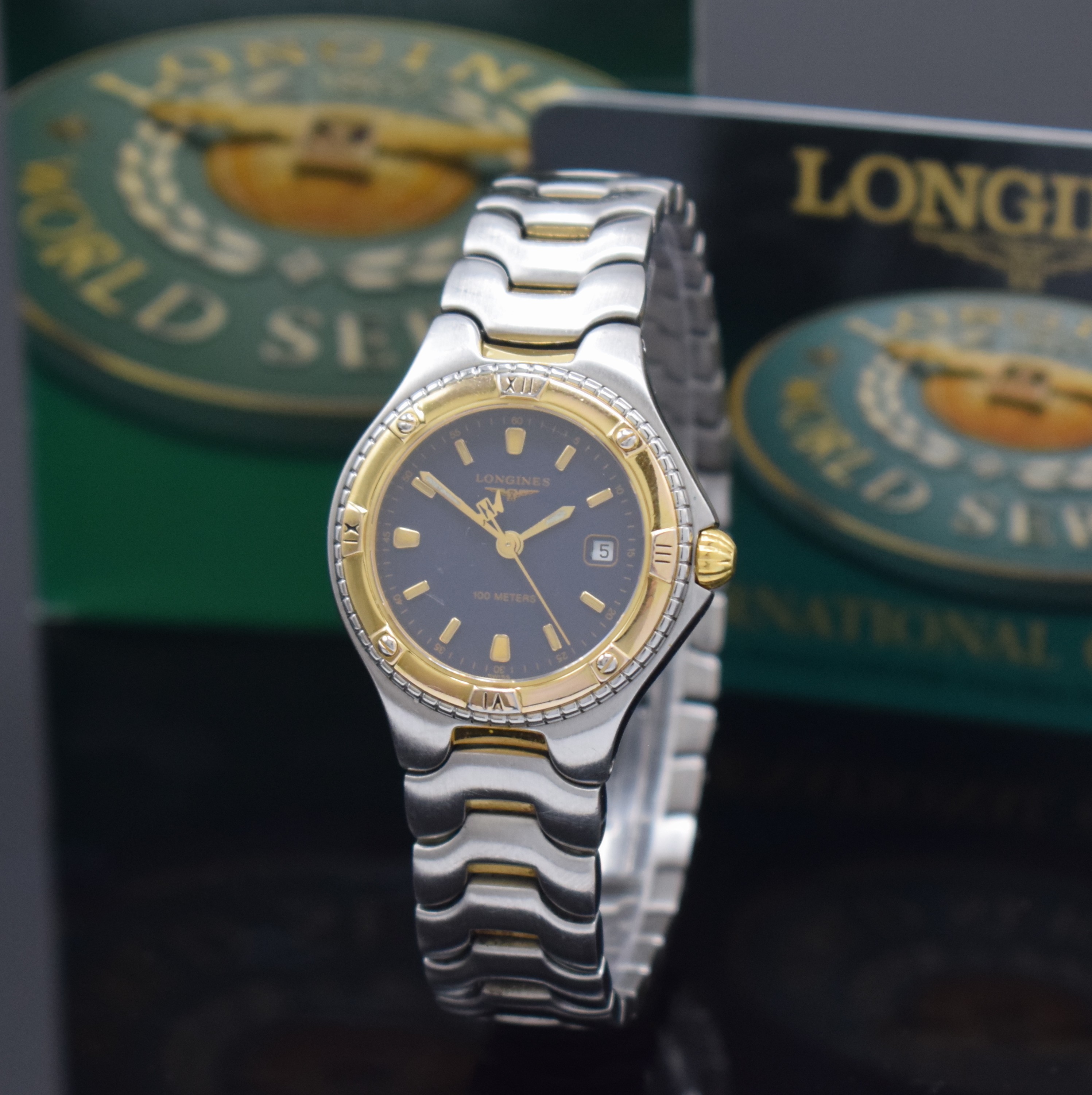 LONGINES sportliche Damenarmbanduhr Referenz L3.112.3, quarz, z. T. verg. Edelstahlgeh. inkl. Gliederband m. dopp. Faltschl., Boden verschr., ...