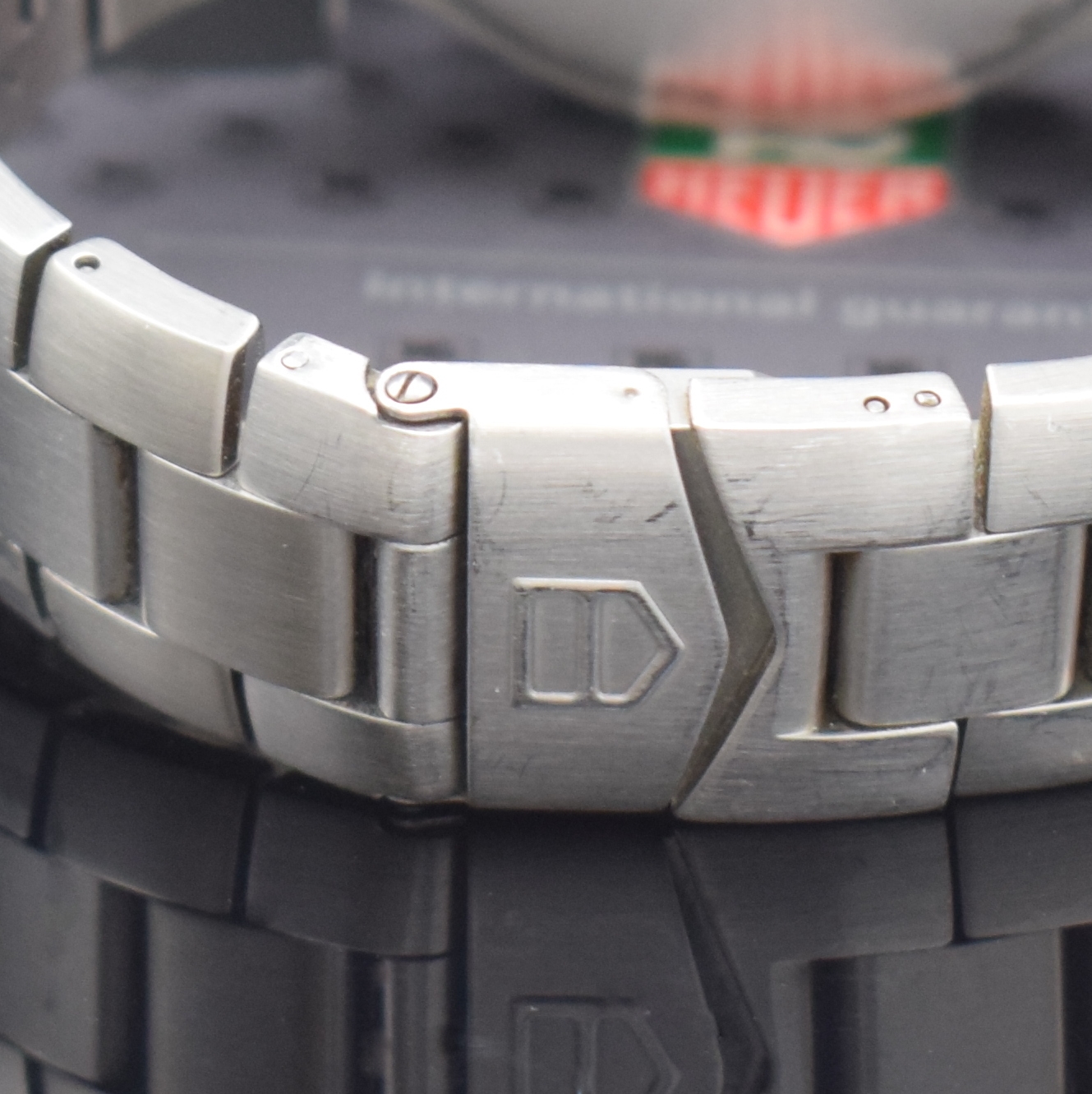 Detail d: TAG HEUER Armbanduhr Serie Kirium Referenz WL1011, quarz, Edelstahlgeh. inkl. Gliederband m. Faltschl., Boden und Krone verschr., ab Herst. wasserd., ...