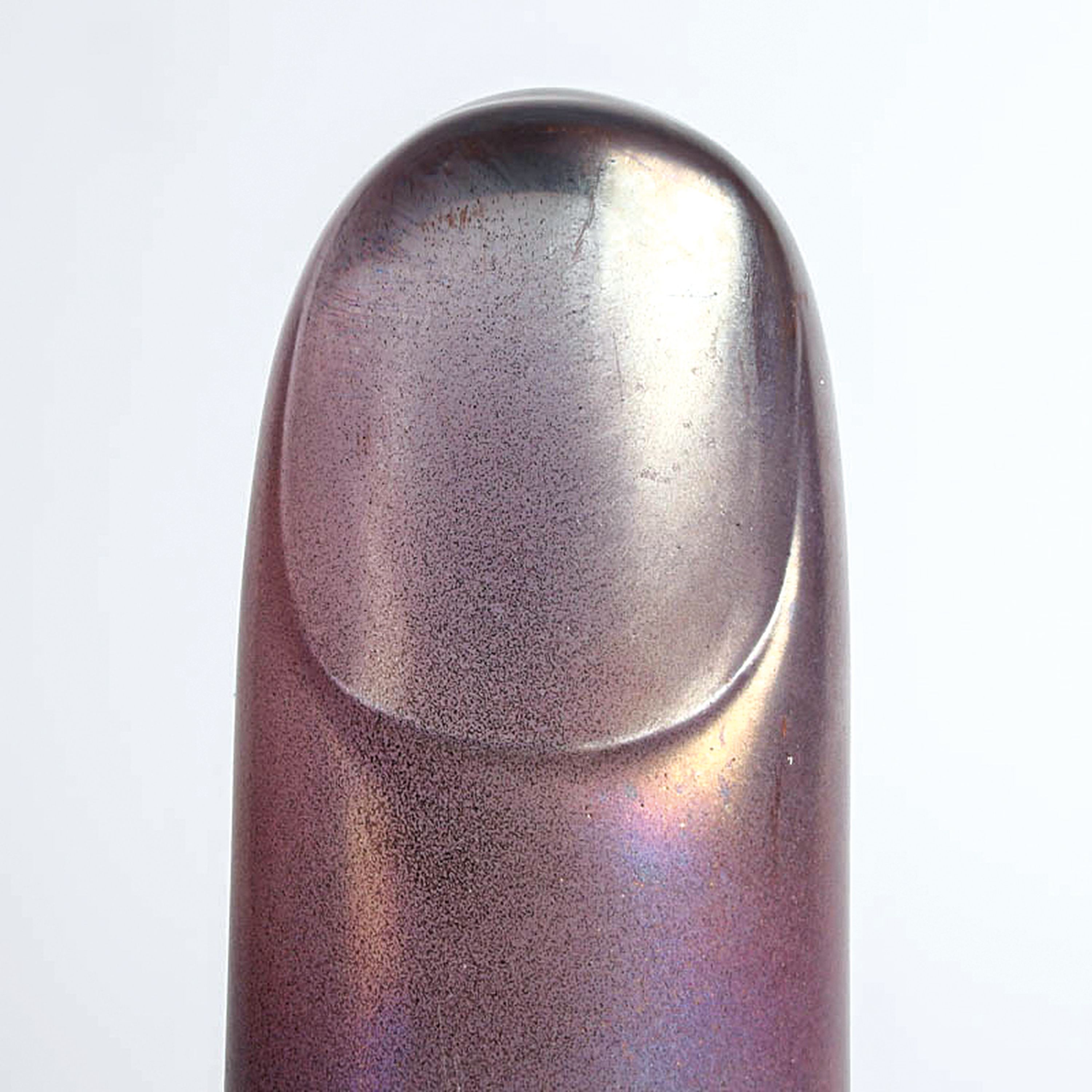 Detail b: Glasskulptur Finger, Ermanno Nason für Cenedese, Murano, 1963-72, farbloses Glas, lüstrierend überfangen, mattiert, schwere Qualität, H. 31 cm