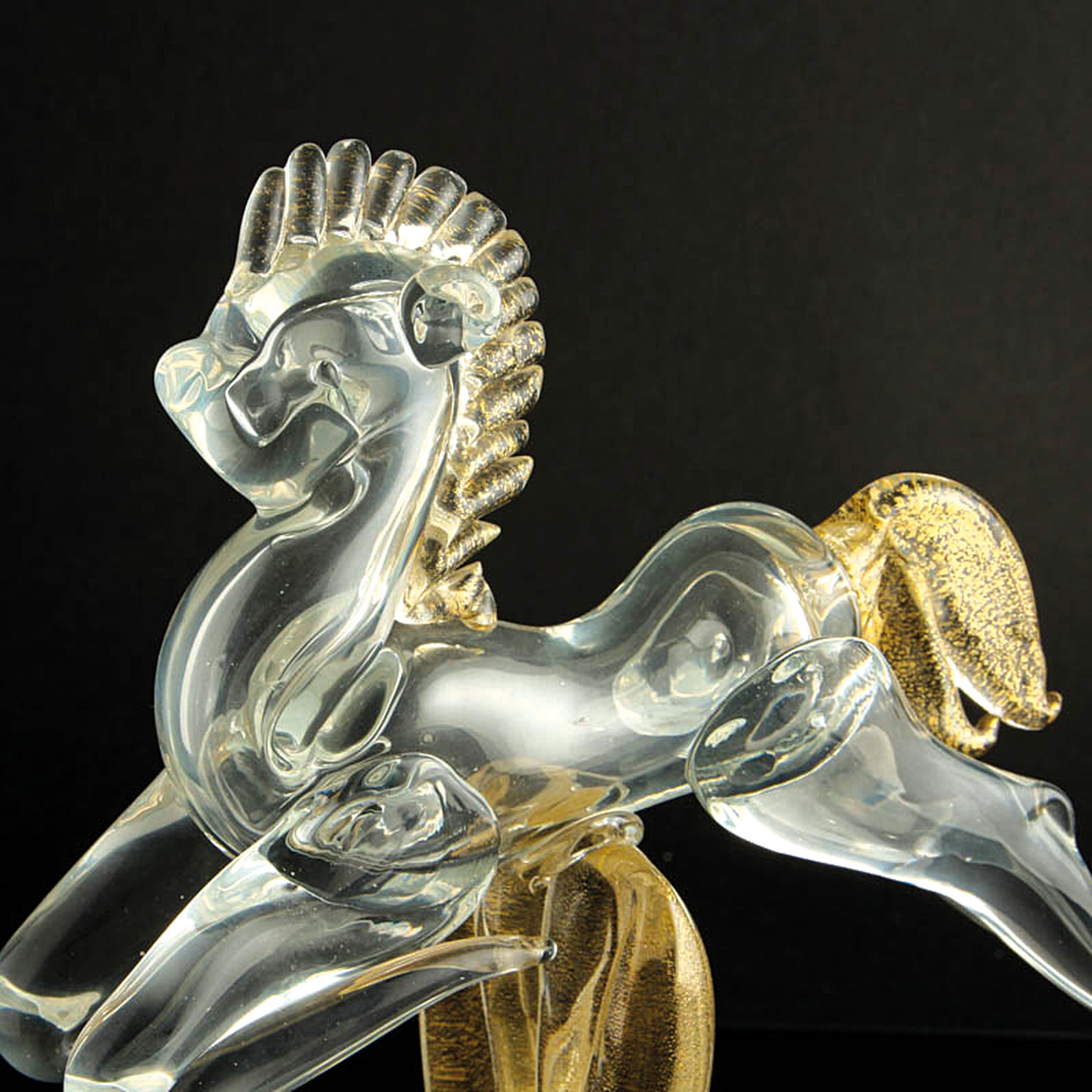Detail h: 2 Glasskulpturen Pferde, Ermanno Nason für Cenedese, Murano, 1963-72, kleines Pferd mit Goldaufpuderung H. 21 cm; aufgerichtetes Pferd auf ...