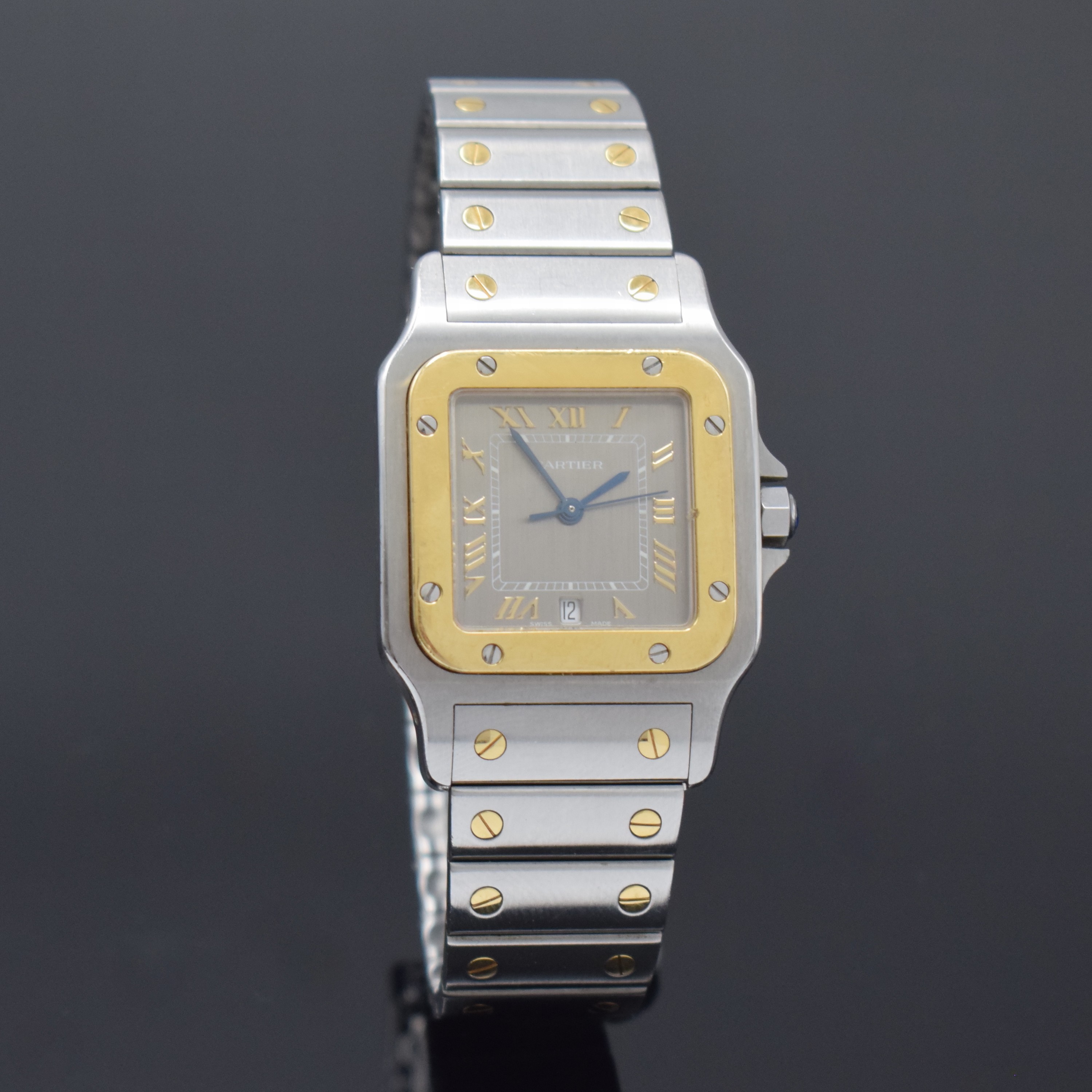 Detail b: CARTIER Armbanduhr Santos Galbée Referenz 1566, Schweiz um 1995, Edelstahl/Gold kombiniert inkl. Gliederband m. Faltschl., quarz, Boden 8-fach ...