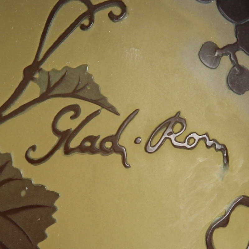 Detail e: Tischleuchte signiert Glad Rom, 1.Hälfte 20.Jh., orangefarbenes und violettes Überfangglas, geschnitten, Dekor Wilder Wein, Elektrifizierung nicht ...