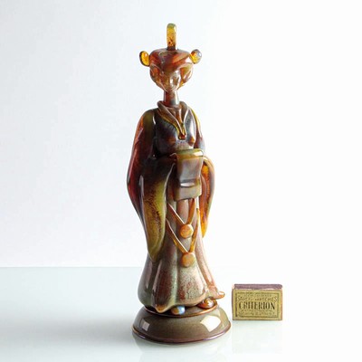 26904895a - Zwei Glasskulpturen Chinesen, Ermanno Nason für Cenedese, Murano, honigfarbenes ...