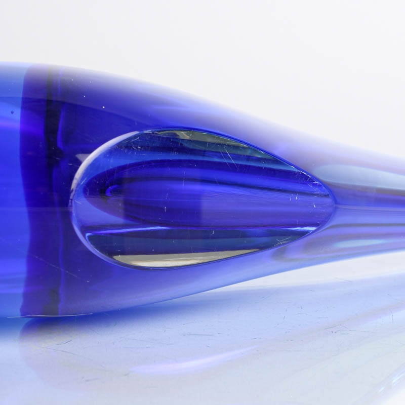 Detail d: Sommerso-Glasskulptur Fisch, Vetreria Artistica Oball, Murano, farbloses Glas, blau innenüberfangen, mit orig. Etikett, L. 47cm