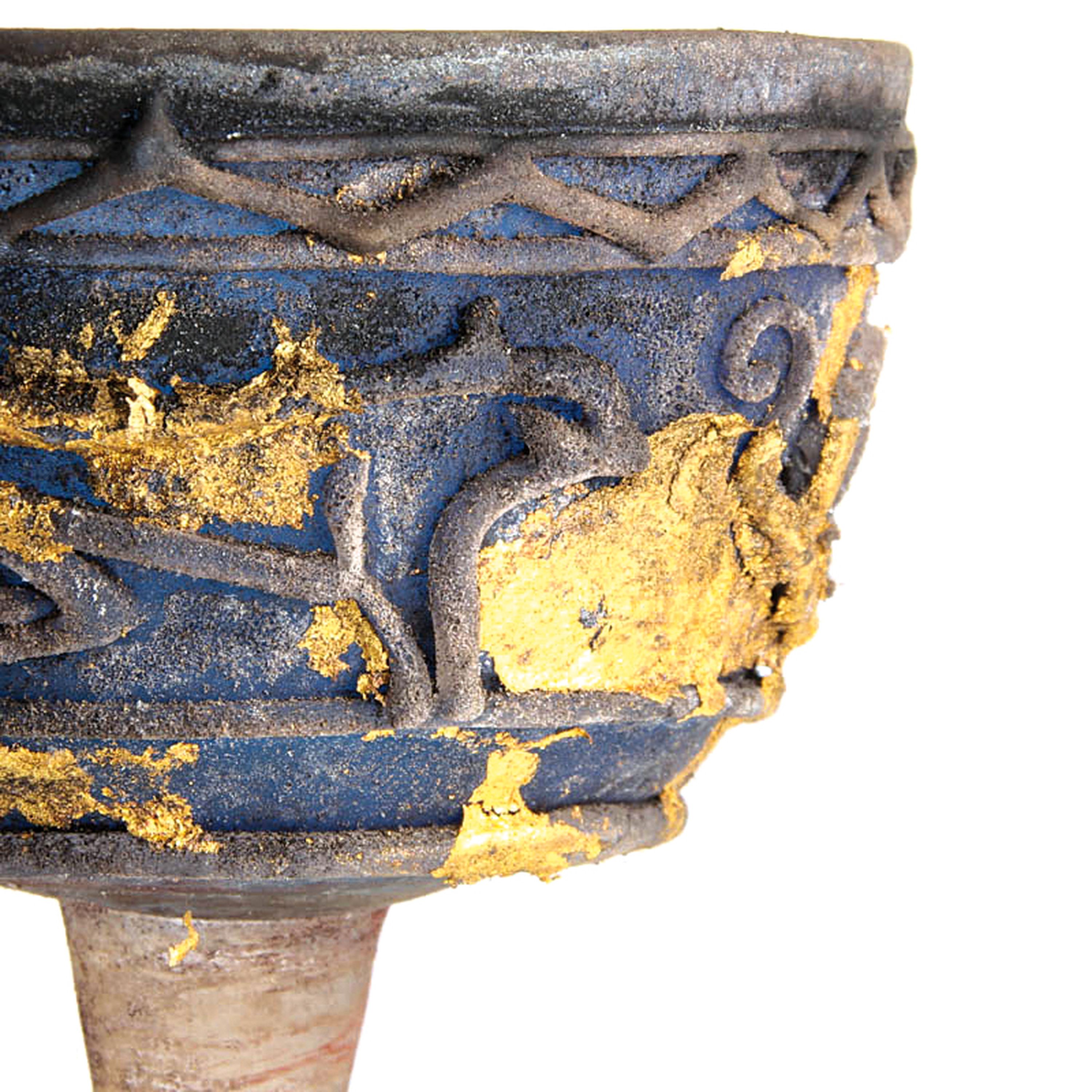 Detail c: Zwei vetro a Scavo-Schalen bzw. Pokale, Ermanno Nason für Cenedese, Murano, 1963-72, Glas, antikisierende vetro a scavo-technik in grau und blau, H. ...