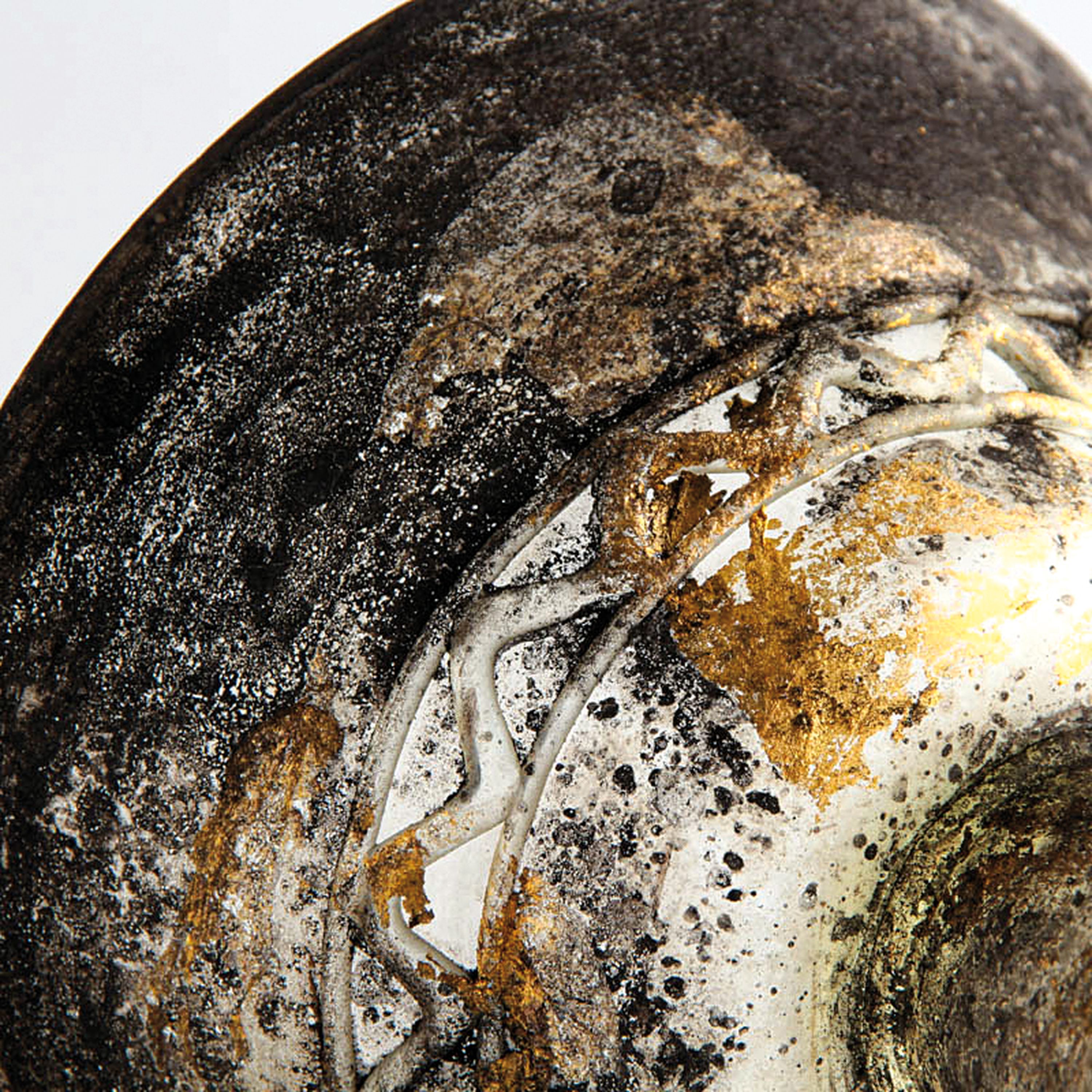 Detail h: Zwei vetro a Scavo-Schalen bzw. Pokale, Ermanno Nason für Cenedese, Murano, 1963-72, Glas, antikisierende vetro a scavo-technik in grau und blau, H. ...