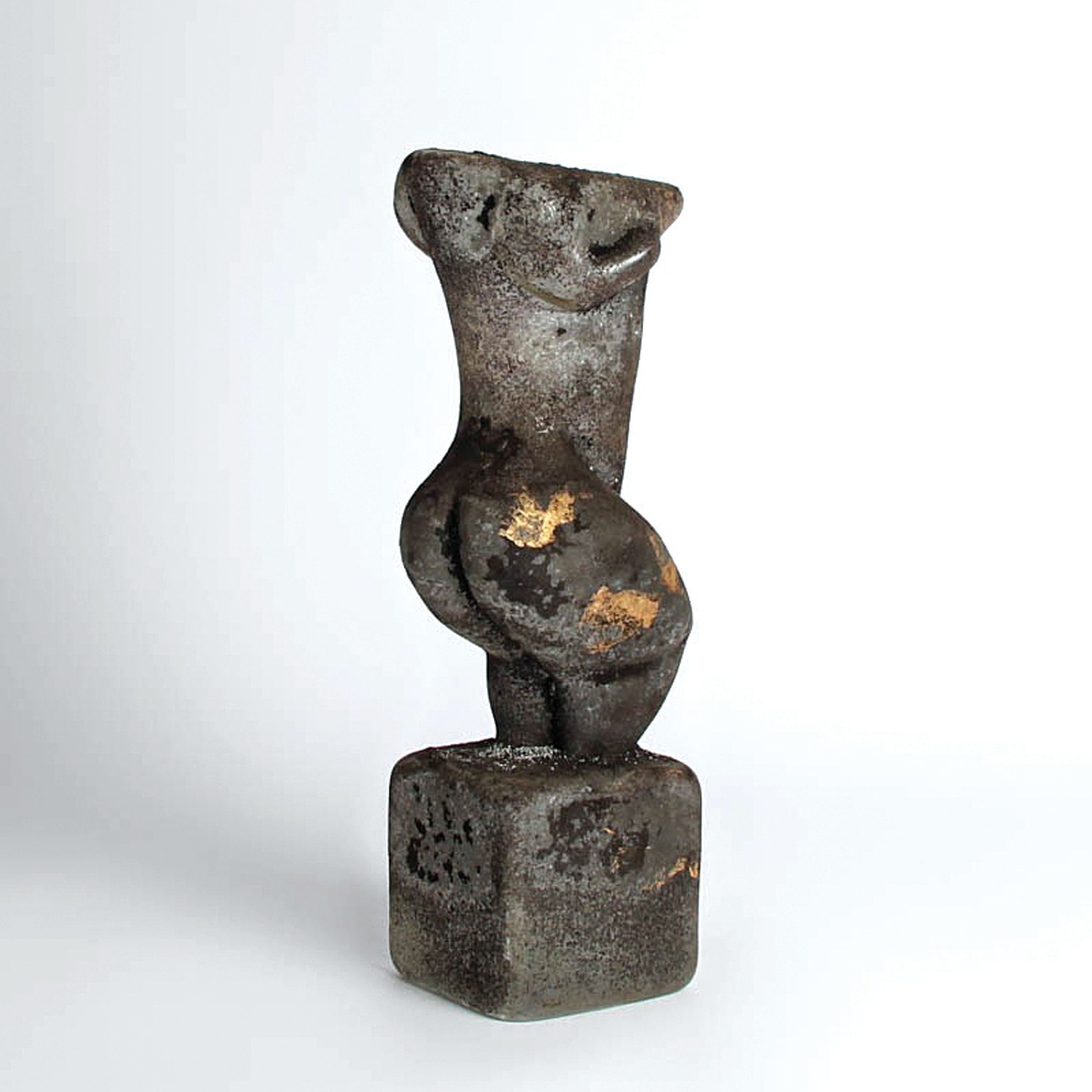 Detail e: Vetro a scavo-Glasskulptur Torso, Ermanno Nason für Cenedese, Murano, Glas, graue Patina in vetro a scavo-Technik, H. 37 cm