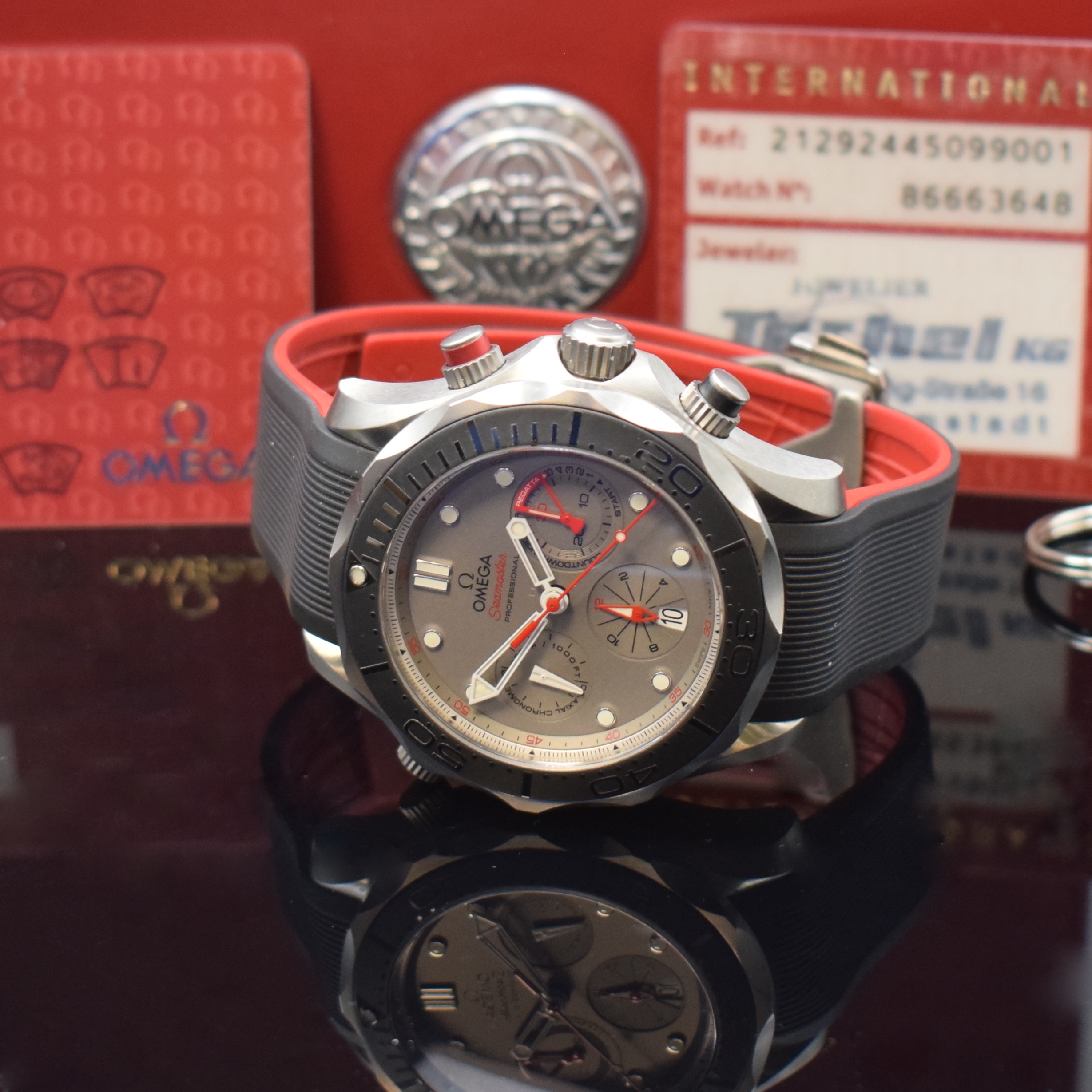 OMEGA Seamaster Diver 300M ETNZ Co-Axial Chronometer Herrenchronograph Referenz 212.92.44.50.99.001, Schweiz verk. lt. beil. Garantie 09/2015, ...