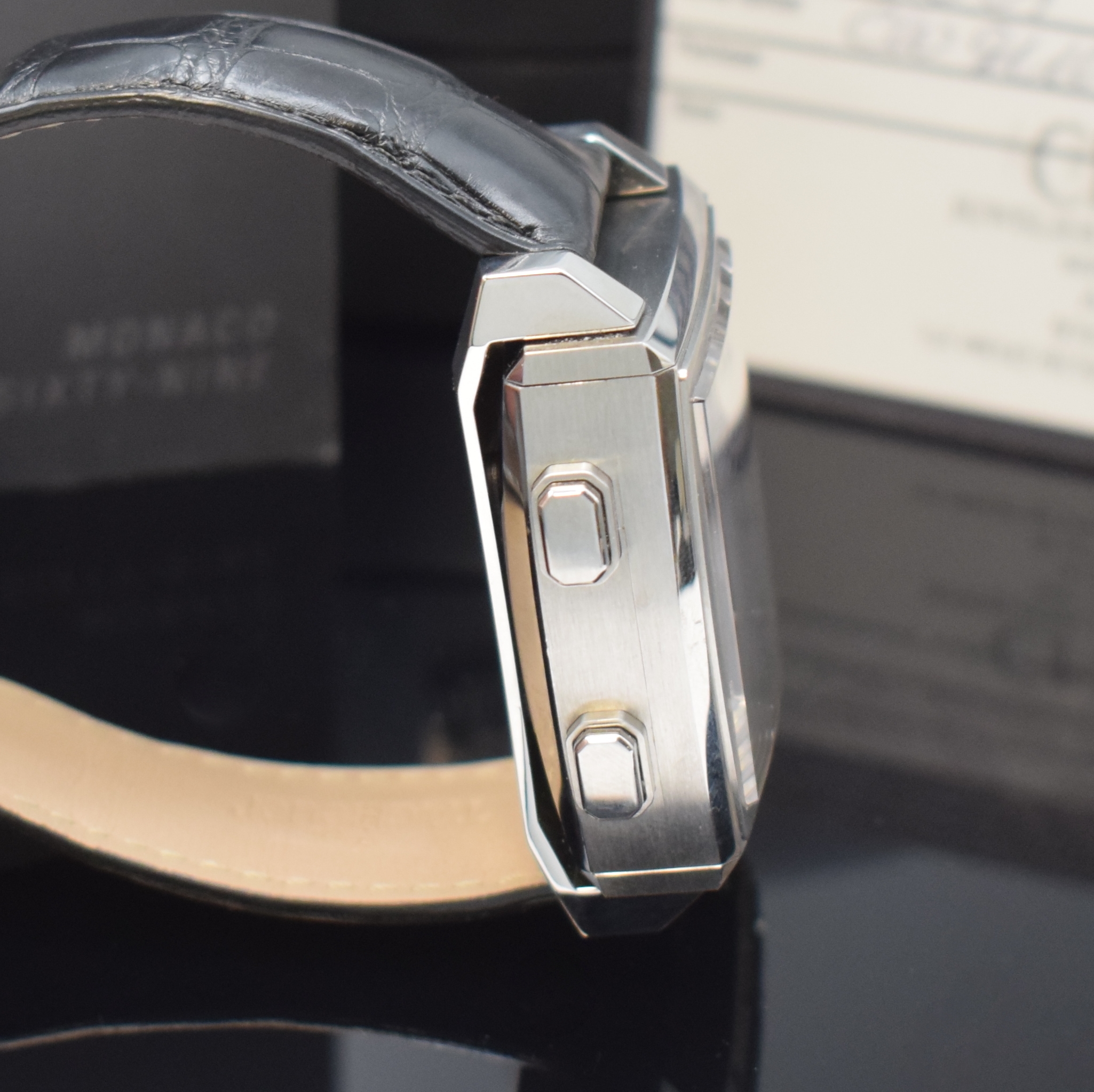 Detail e: TAG HEUER Monaco Sixty Nine Armbandchronograph mit 2 Werken Referenz CW9110-0, Handaufzug, Edelstahl Wendegeh., orig. Lederband m. Faltschl., ...