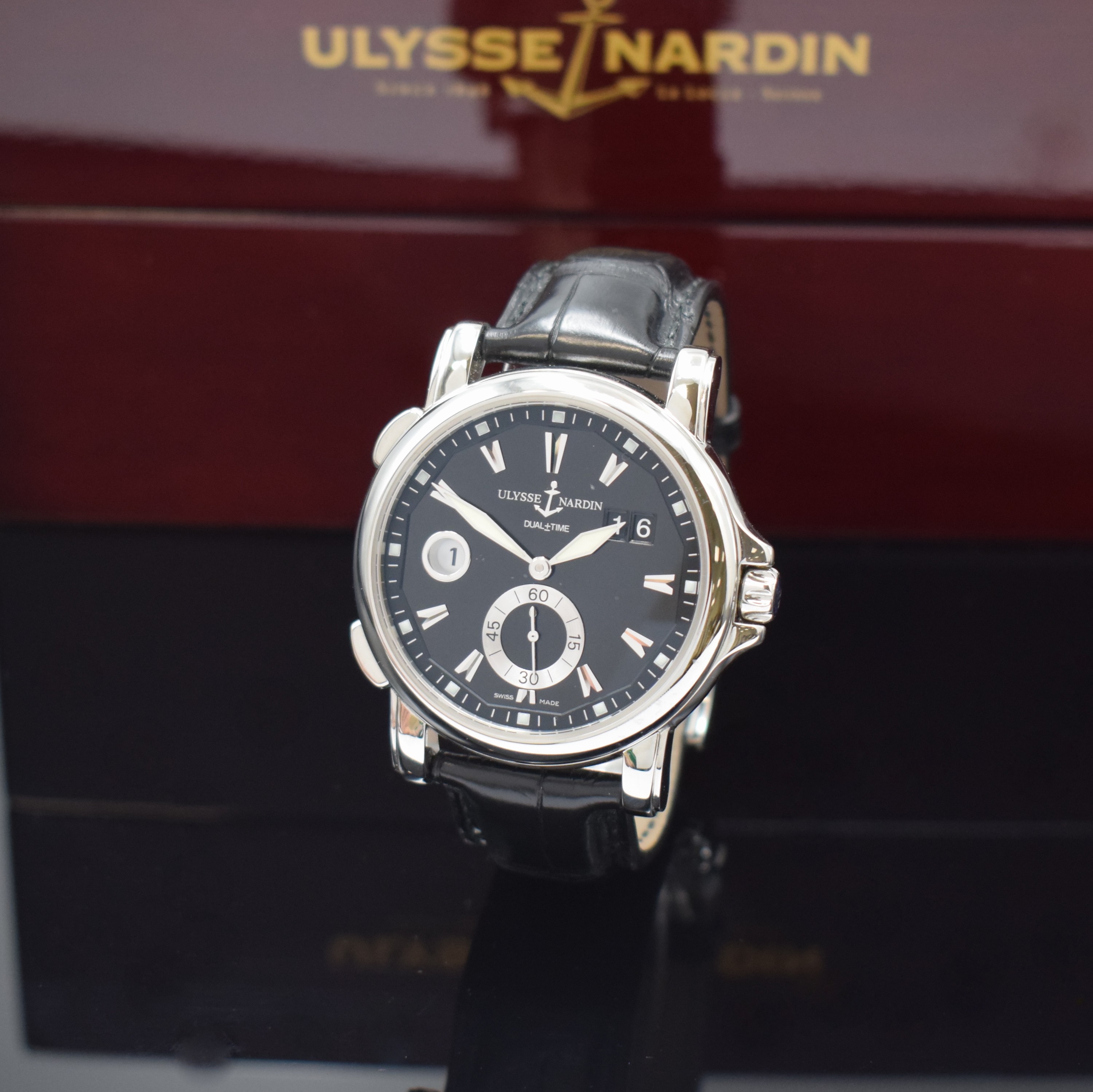 ULYSSE NARDIN Dual Time Herrenarmbanduhr Referenz 243-55, Schweiz um 2015, Automatik, beids. vergl. Edelstahlgeh., Boden 6-fach verschr., Krone ...