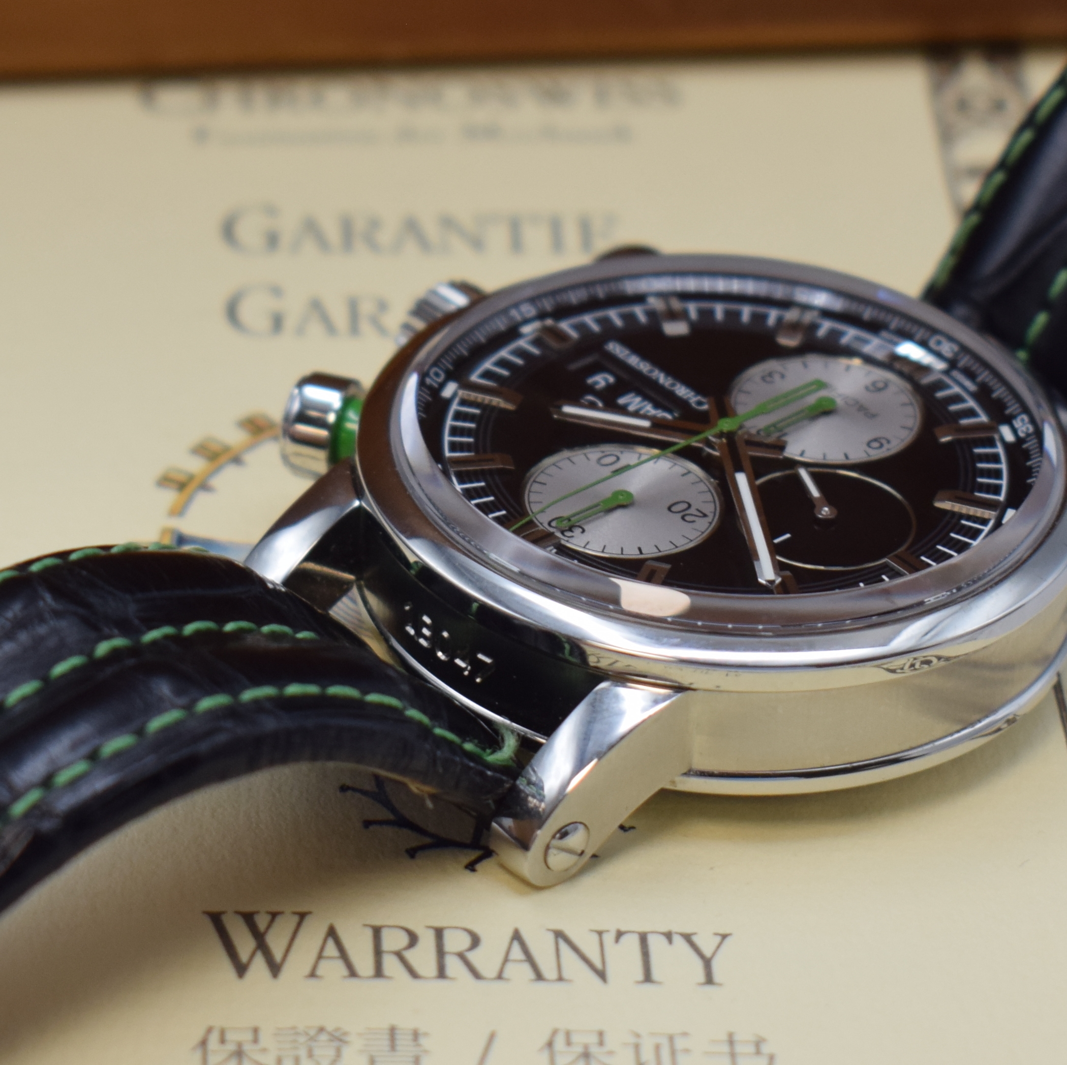 Detail e: CHRONOSWISS Pacific Armbandchronograph Referenz CH7583, Automatik, beids. vergl. Geh. in Edelstahl inkl. orig. Lederband m. Dornschl., Boden 5-fach ...