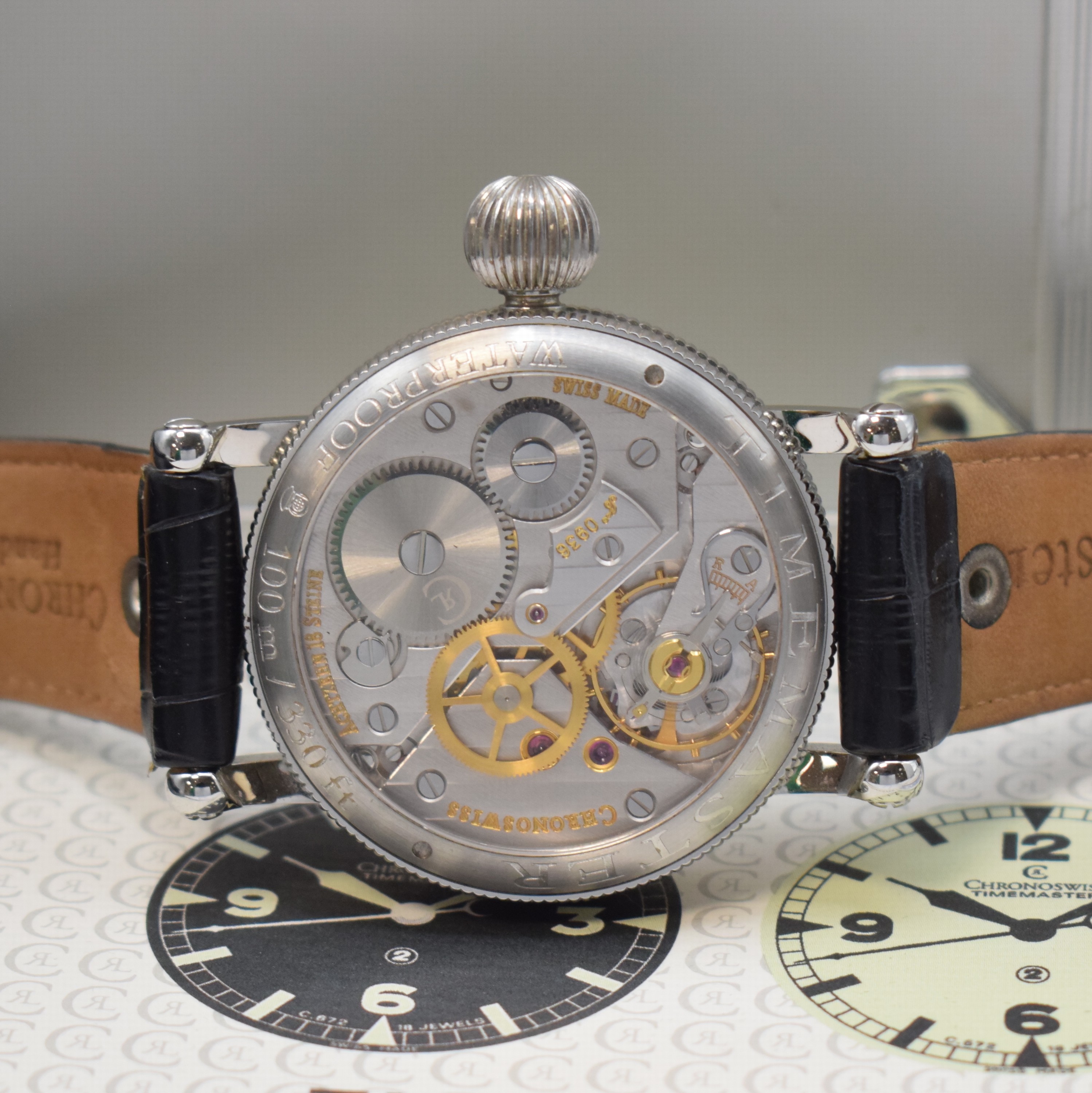 Detail d: CHRONOSWISS Timemaster Herrenarmbanduhr Referenz CH6233 in Stahl, Schweiz um 2002, Handaufzug, beids. vergl. Geh. m. drehbarer Riffel-Lünette, Boden ...