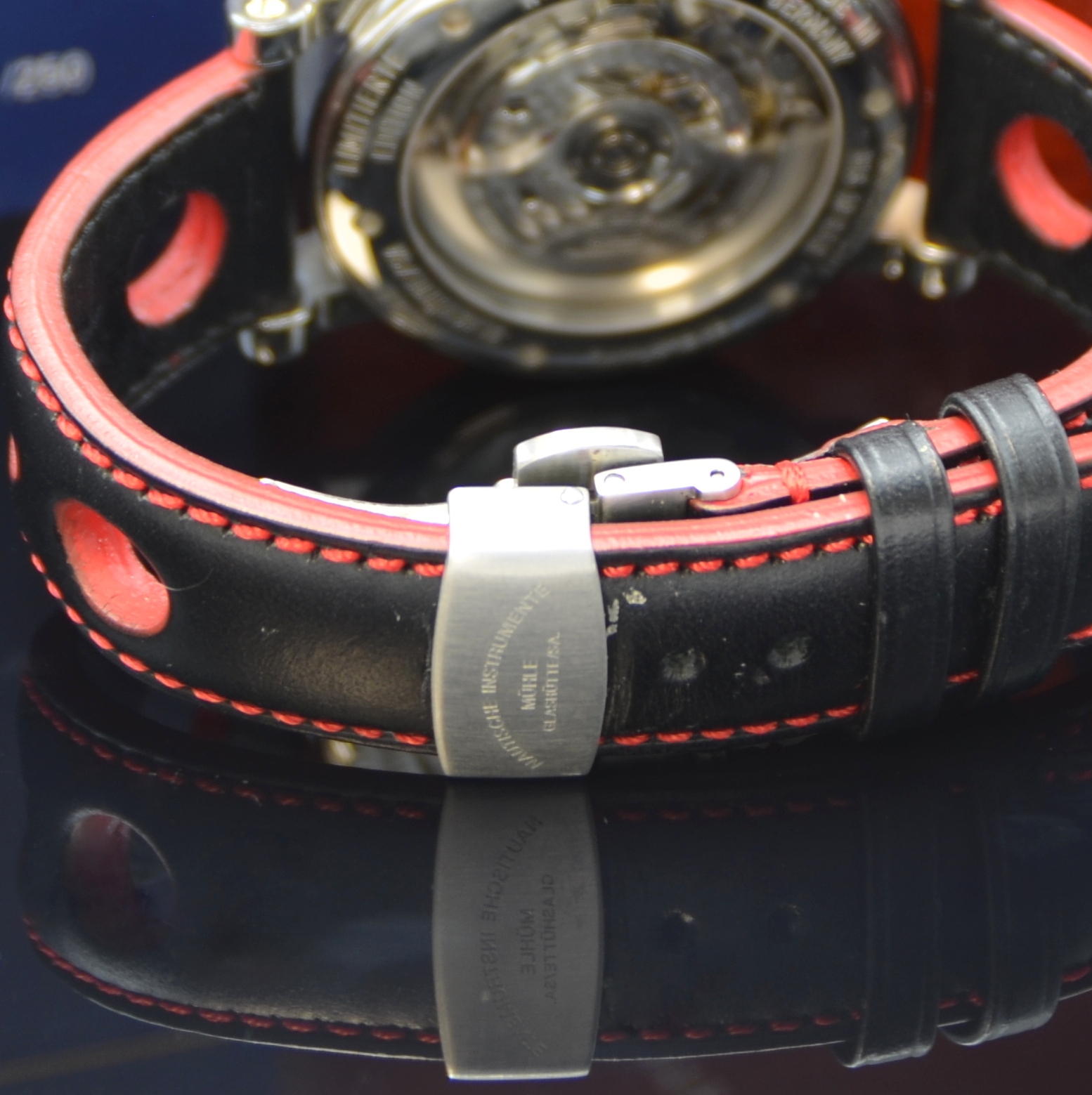 Detail b: NAUTISCHE INSTRUMENTE MÜHLE GLASHÜTTE auf 250 Stück limitierter Armbandchronograph Teutonia SC Referenz M1-29-45, Deutschland um 2010, Automatik, ...