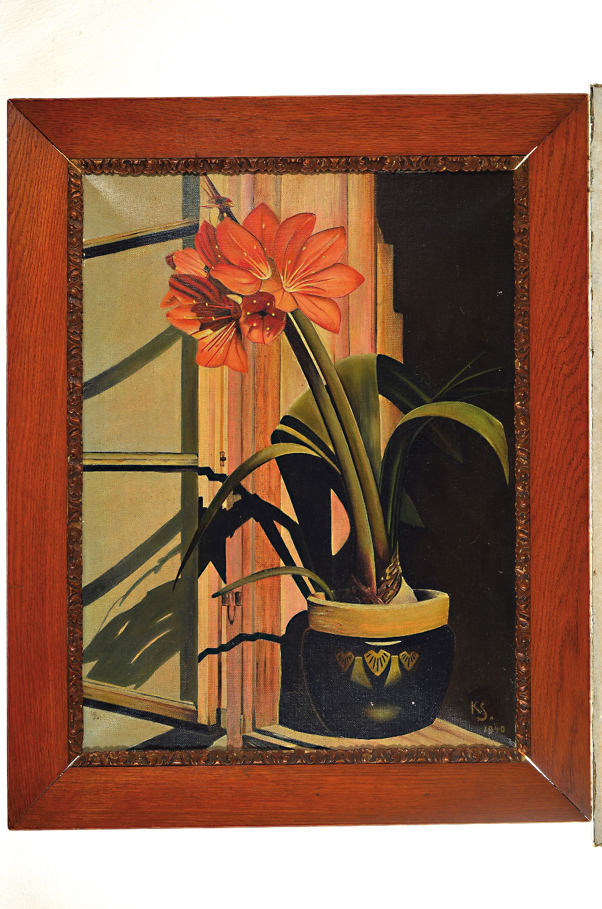 Detail k: Monogrammist KS, datiert 1940, neusachlichesStillleben, Amaryllis im Topf vor Fenster, rechts unten monogrammiert und datiert 1940, Öl/Lwd, 60x46 ...