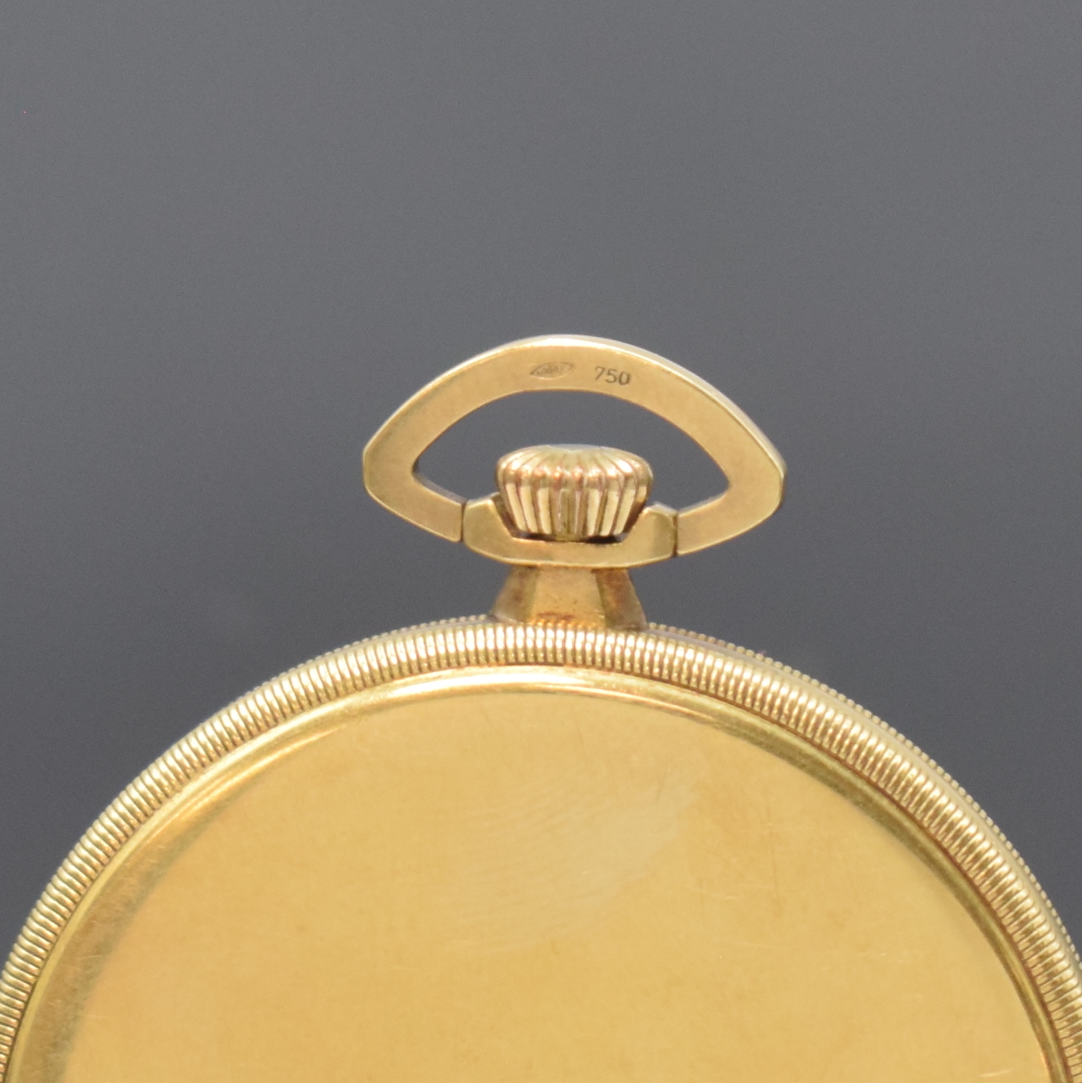 Detail b: ZODIAC offene Herrentaschenuhr in GG 750/000, Schweiz um 1930, 3-teil. Geh., Boden und Glasrand aufgedr., gold. Zifferbl. m. aufges. Std.-Zeichen ...