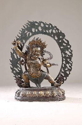 Image 26906421 - Sehr große Altarfigur des " Bodhisattva der Kraft", Vajrapani, Nepal, 20. ...