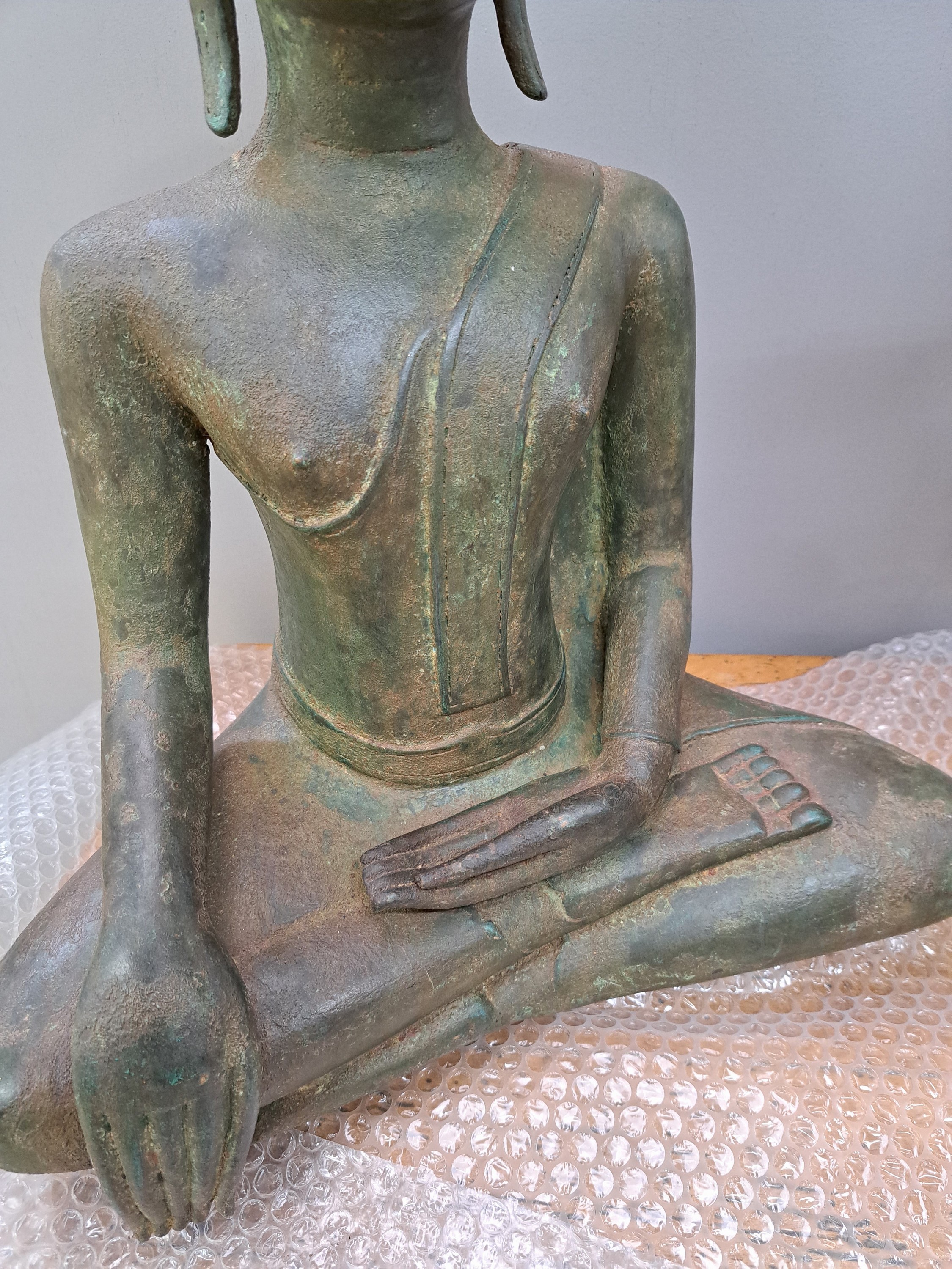 Detail d: Großer Buddha, Laos, 20. Jh., Bronze, H.ca. 46 cm, ohne Sockel
