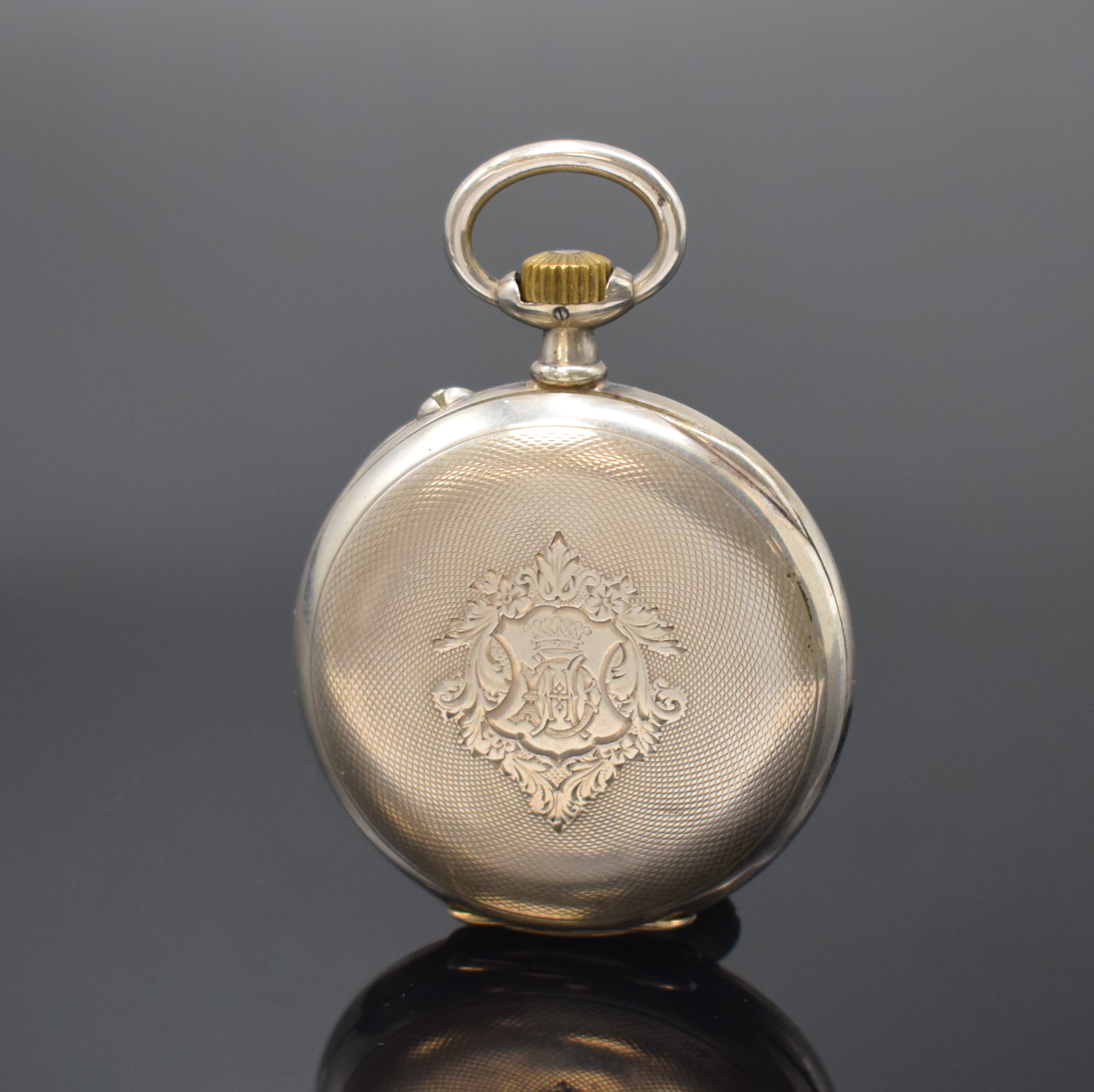 Detail a: GEB. EPPNER BERLIN / LONGINES offene Herrentaschenuhr in 800er Silber, Schweiz/Deutschland um 1890, guill. Geh. dell., grav. Monogramm m. Krone, ...
