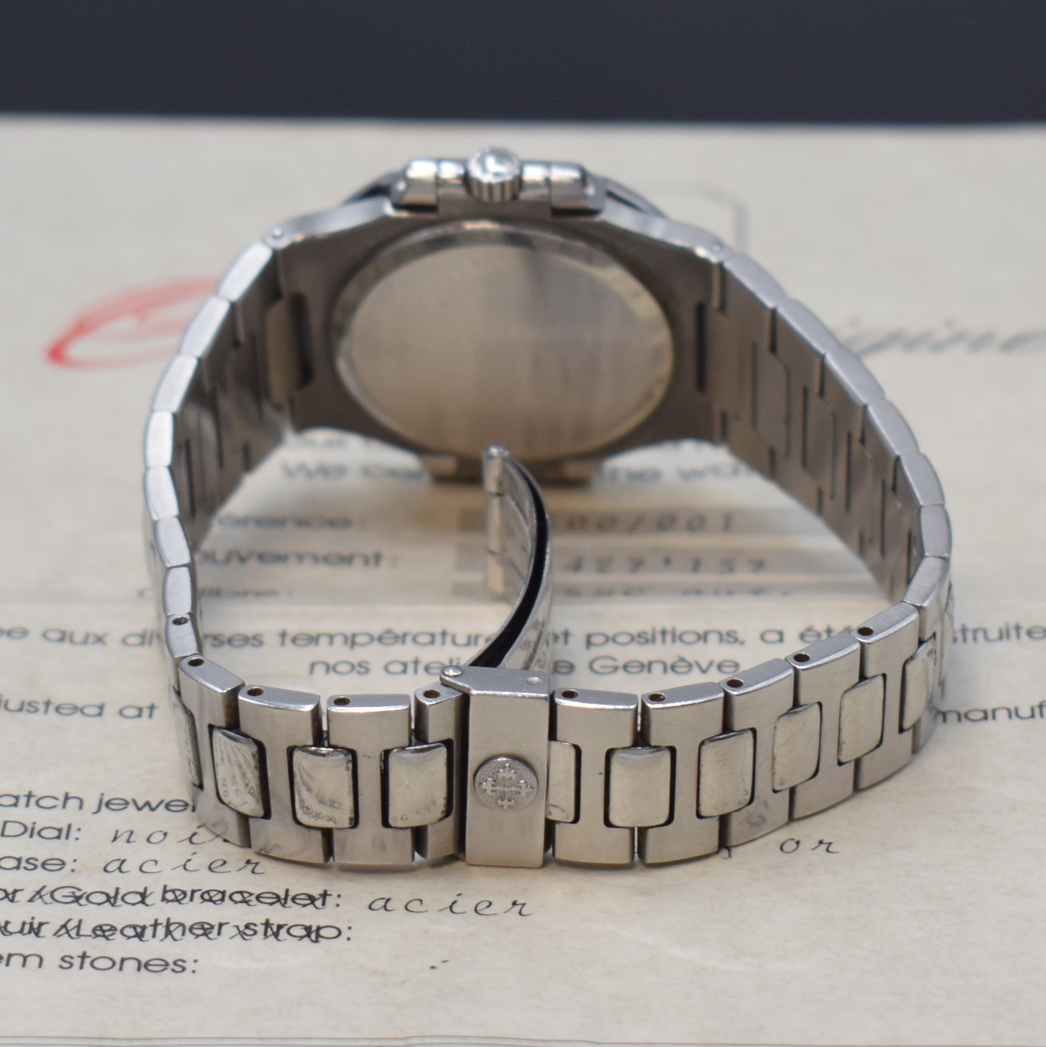 Detail b: PATEK PHILIPPE hochfeine Herrenarmbanduhr Modell Nautilus Referenz 3800/001 designed von Gerald Genta mit original Zertifikat, Schweiz verkauft ...