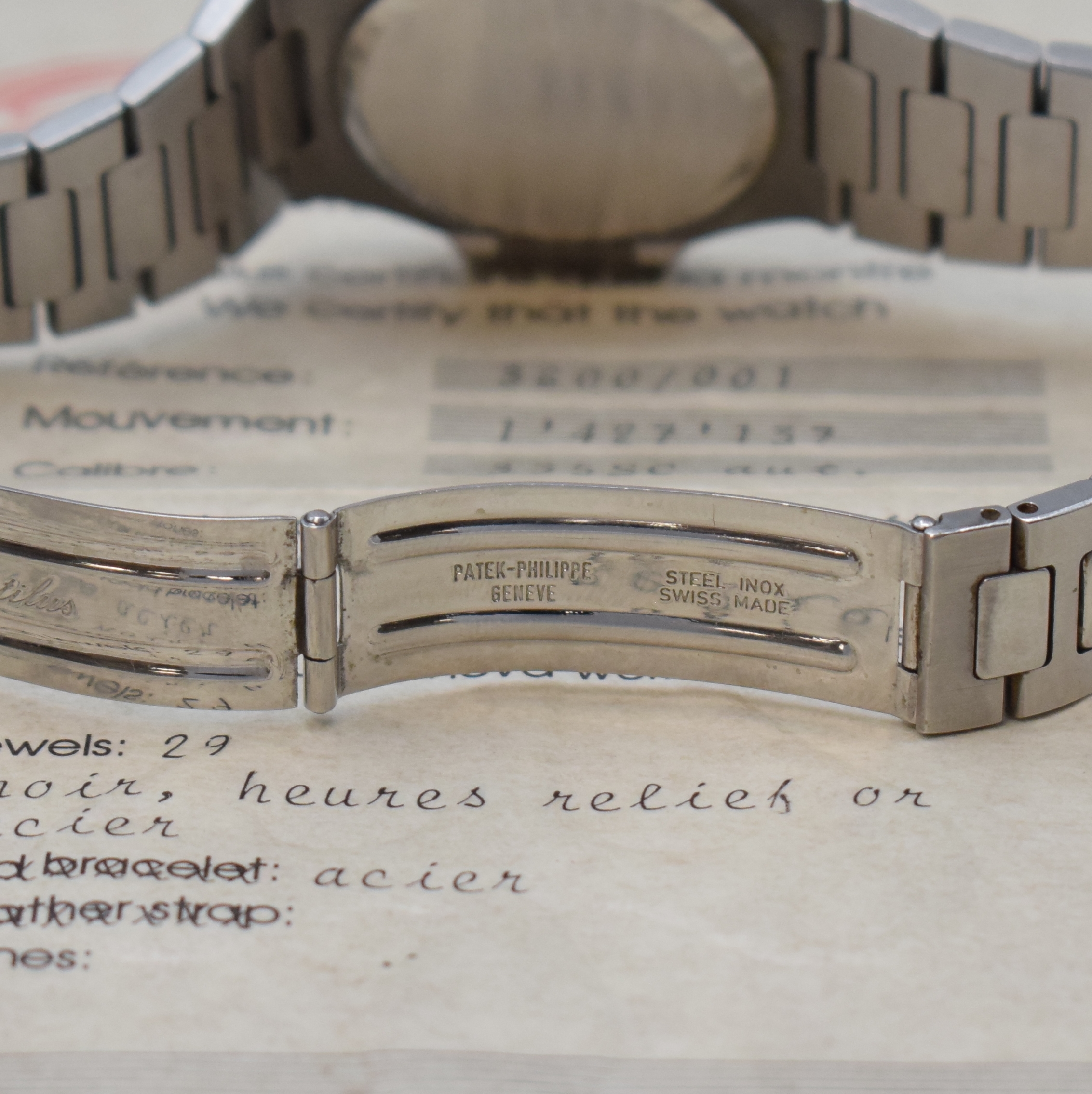 Detail c: PATEK PHILIPPE hochfeine Herrenarmbanduhr Modell Nautilus Referenz 3800/001 designed von Gerald Genta mit original Zertifikat, Schweiz verkauft ...