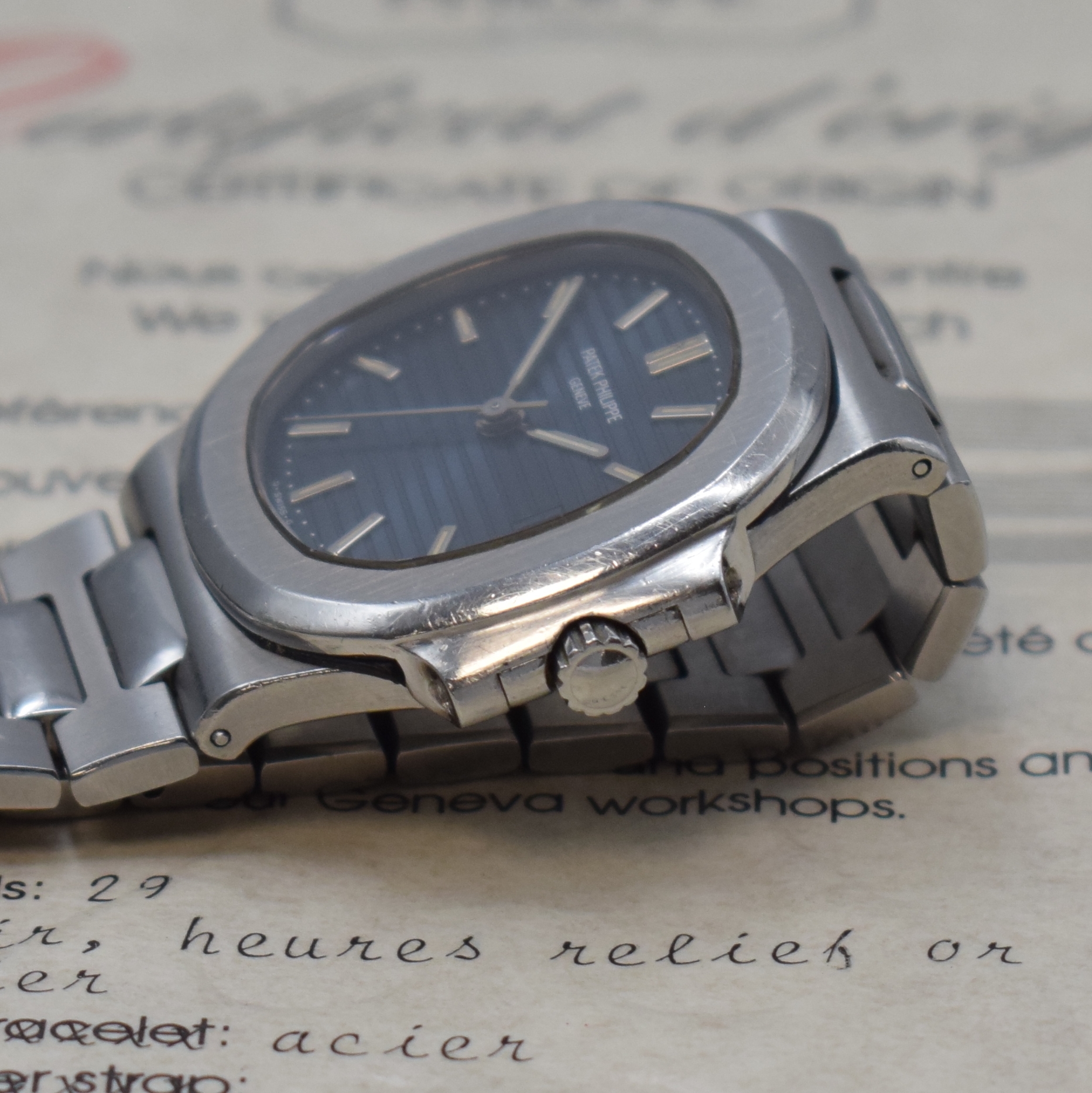 Detail d: PATEK PHILIPPE hochfeine Herrenarmbanduhr Modell Nautilus Referenz 3800/001 designed von Gerald Genta mit original Zertifikat, Schweiz verkauft ...