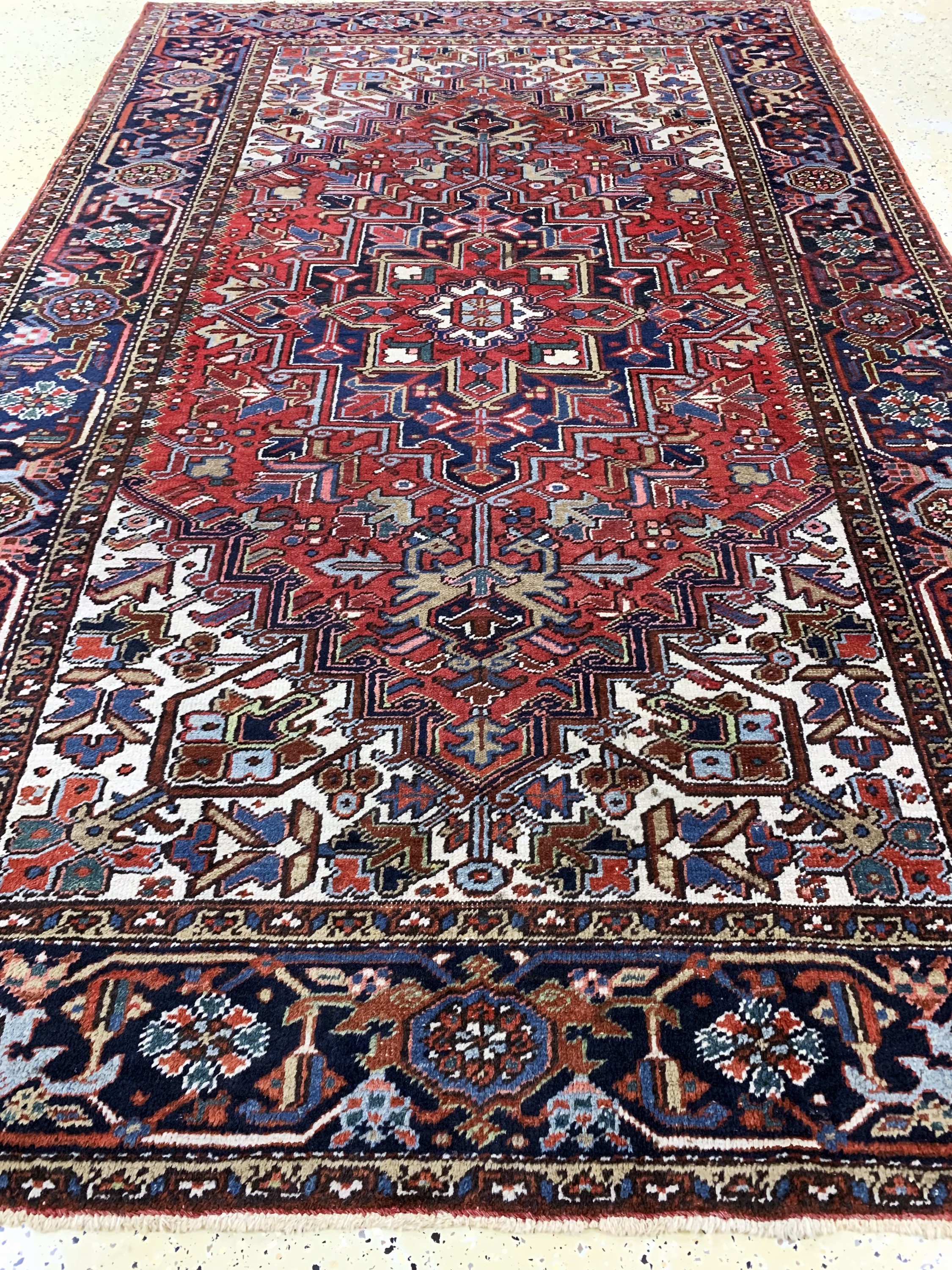 Detail f: Heriz , Persien, Wolle auf Baumwolle, ca. 280 x 185 cm, EHZ: 3