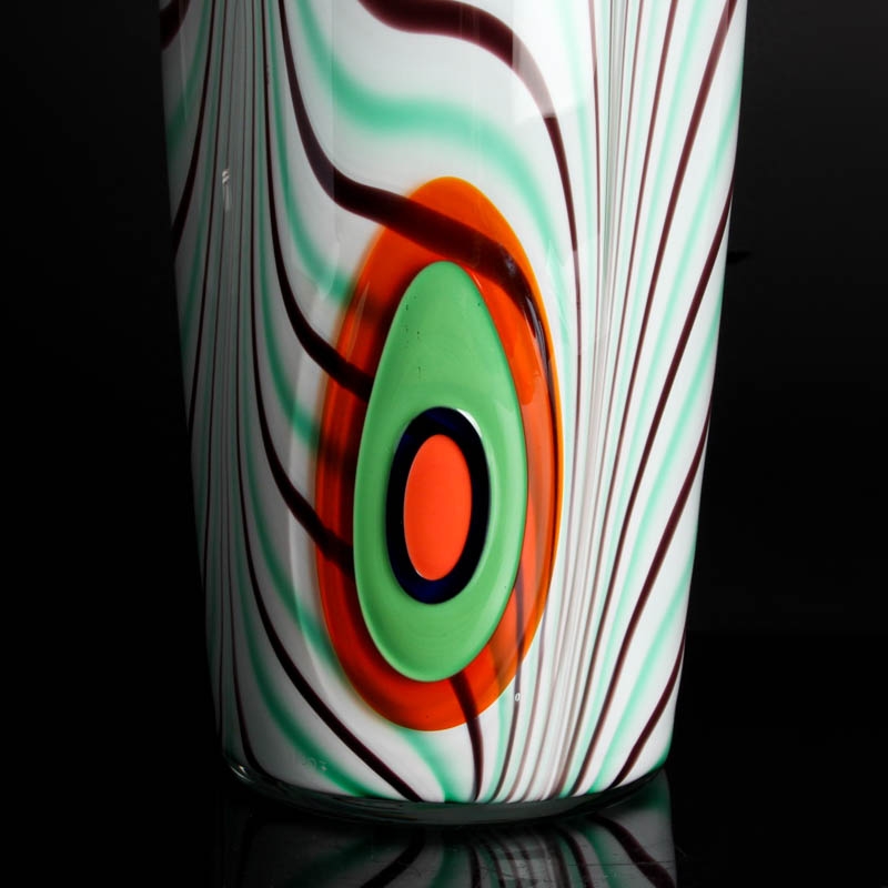 Detail c: Vase von Carlo Moretti (1934-2008), Murano, Unikat, mundgeblasenes Glas mit Kammdekor in grün und braun, opak-weißer Innenüberfang, 2 ...