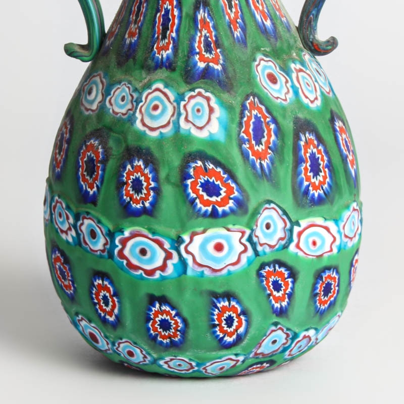 Detail b: Vase, Fratelli Toso Murano, um 1910-20, grün-opakes Glas mit eingeschmolzenen Murrinen, H. ca. 18cm