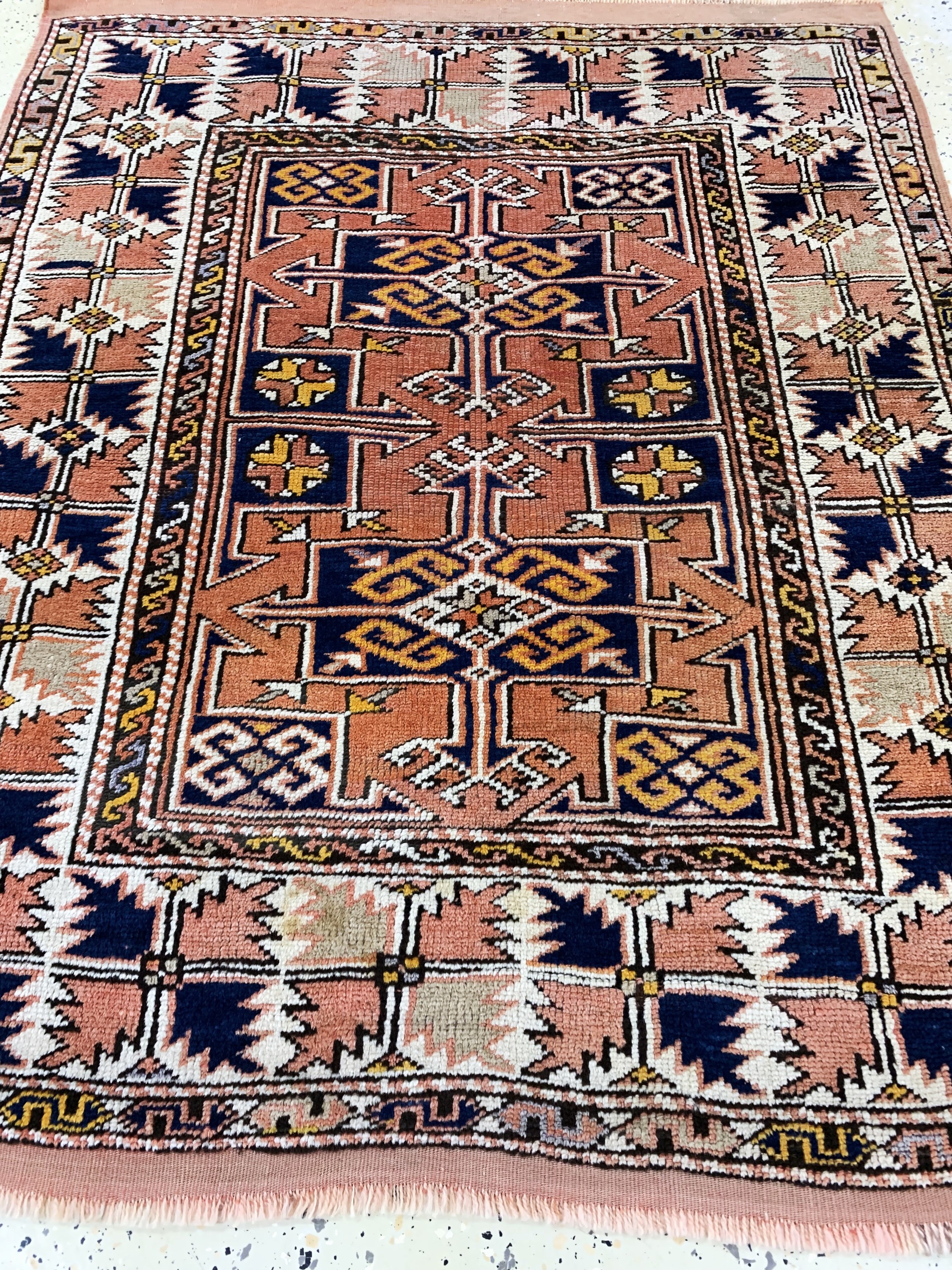 Detail d: Bergama antik, Türkei, um 1900, Wolle auf Wolle, ca. 121 x 104 cm, EHZ: 2