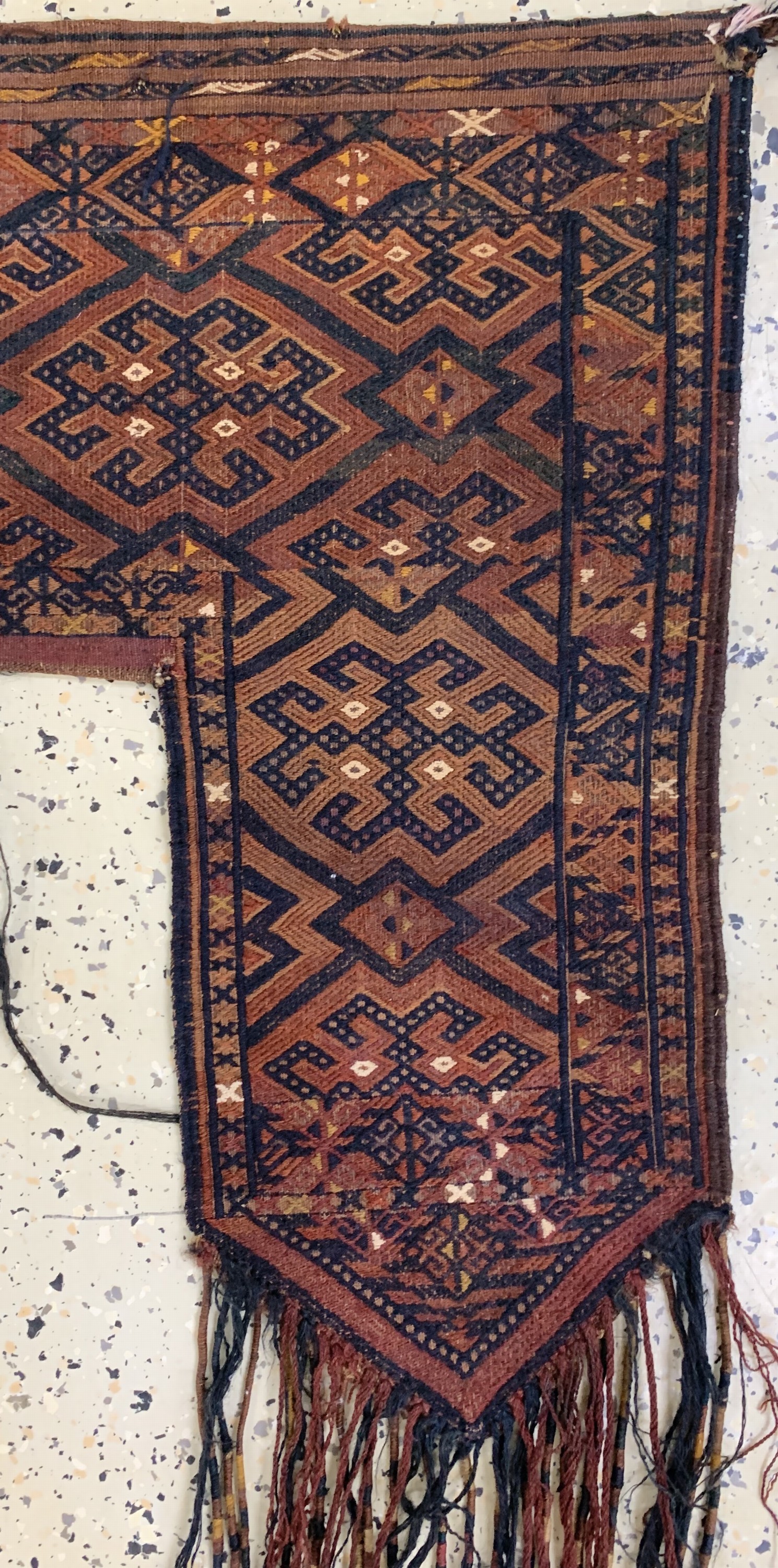 Detail c: Ersari"Kapunuk"antik, Turkmenistan, 19.Jhd,Wolle auf Wolle, ca. 134 x 71 cm, EHZ: 2