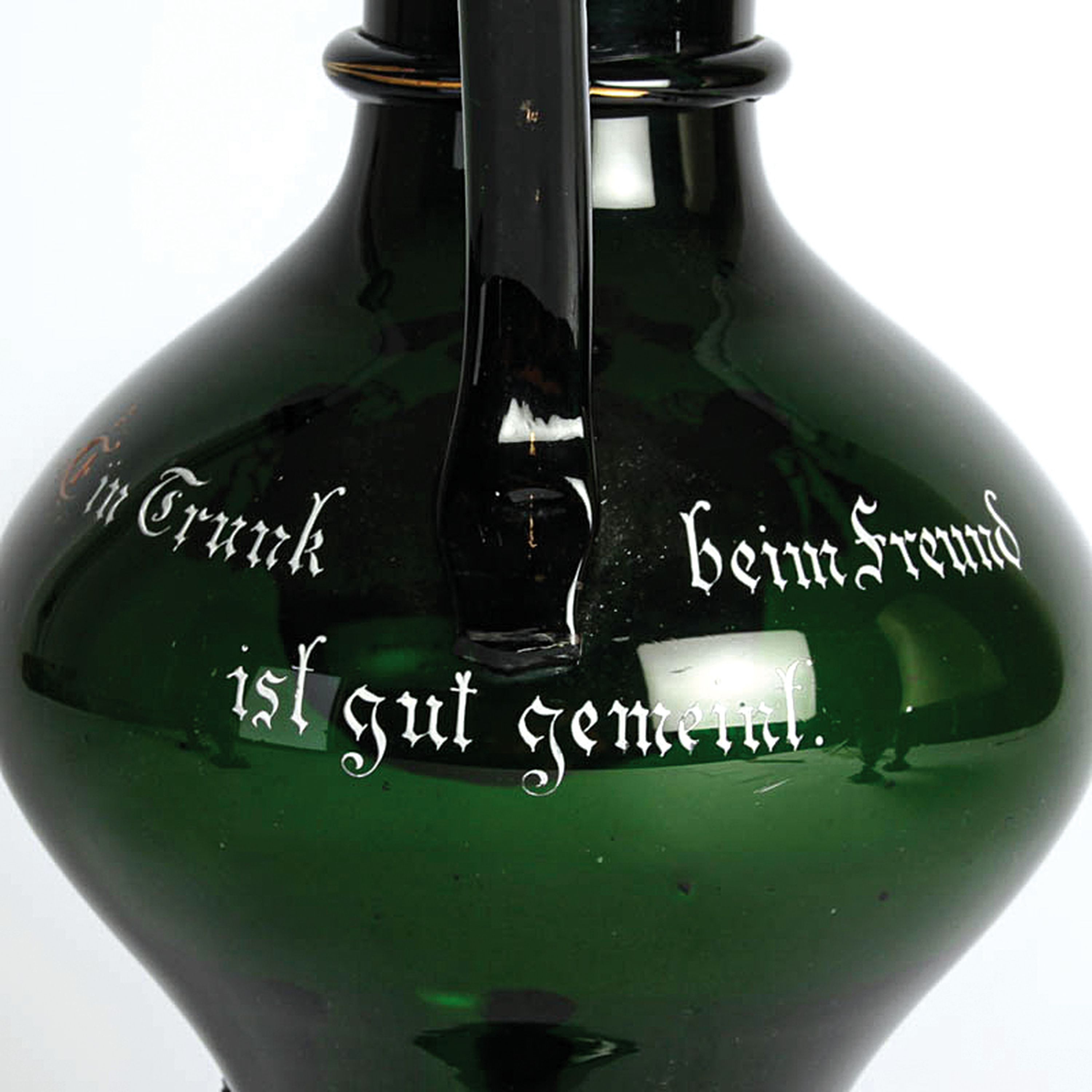 Detail d: Kanne und vier Pokalgläser, deutsch, um 1890, grünes Glas mit bunter Emailmalerei von Wappen und verschiedenen Sinnsprüchen, H. Kanne ca. 33cm, H. ...