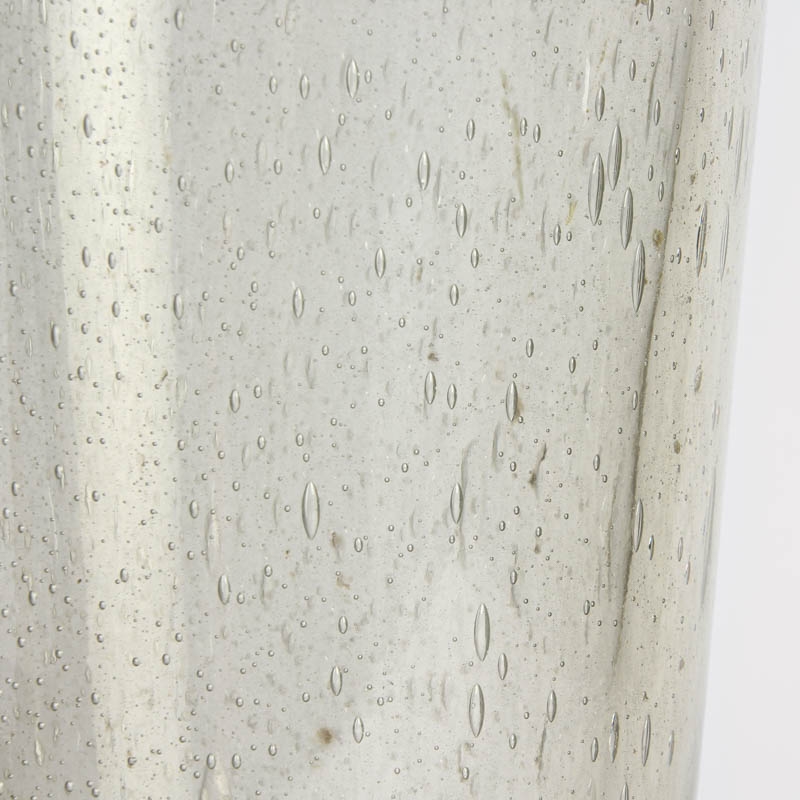 Detail d: Sehr große Vase, Murano, wohl Barovier & Toso, 1960er Jahre, champagnerfarbenes Glas mit eingeschmolzenen Luftblasen und oben und unten mit ...