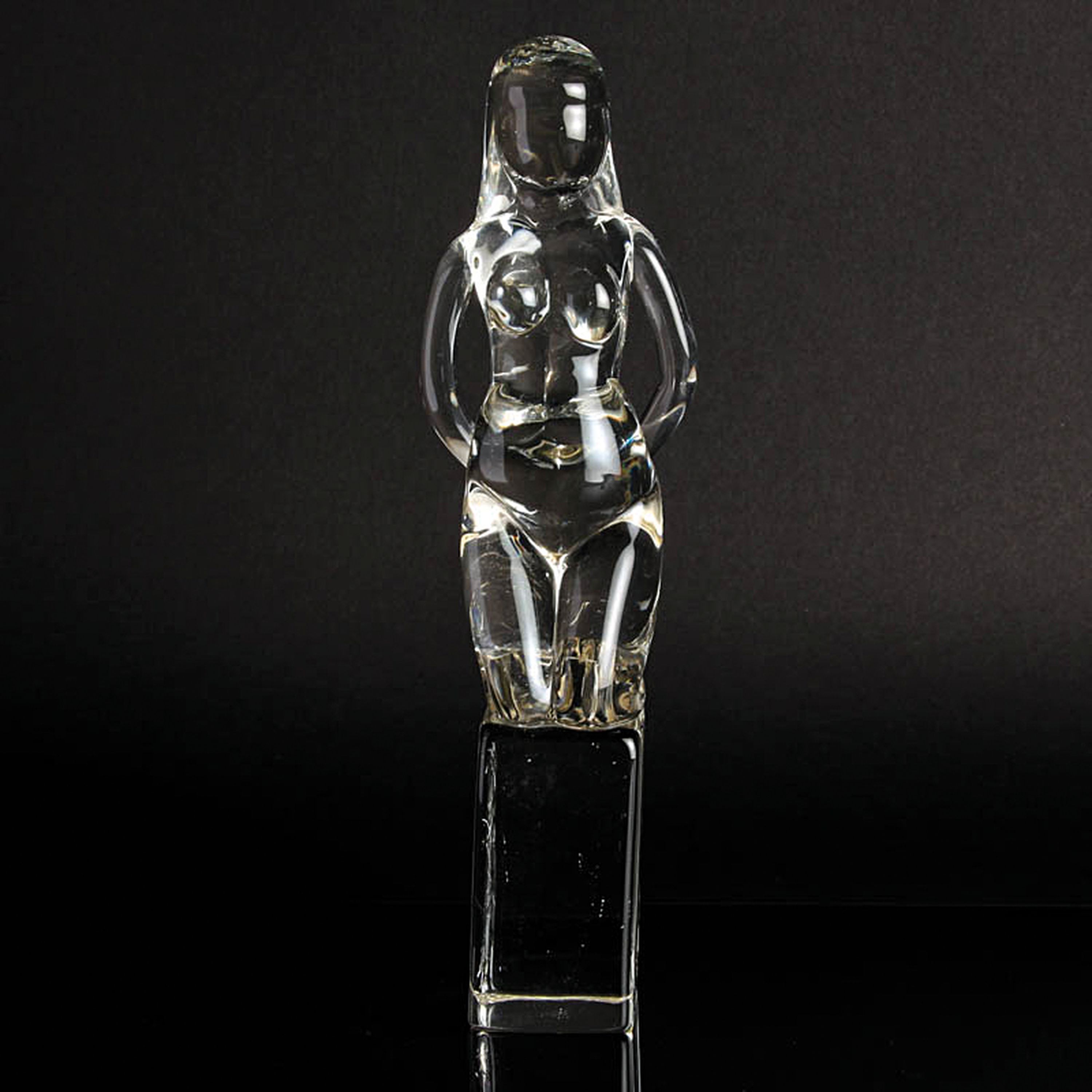 Detail i: Zwei Glasskulpturen weibliche Akte, Ermanno Nason für Cenedese, Murano, farbloses bzw. hellblau getöntes Glas, H. 28 cm