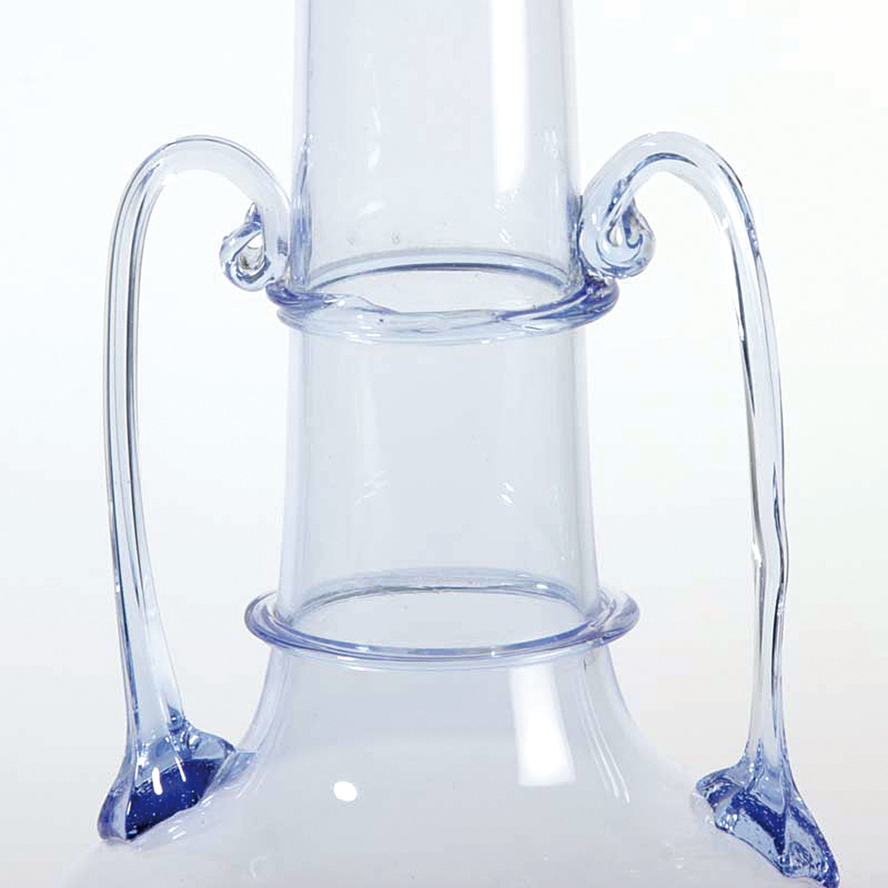 Detail a: Vase, Murano, um 1920, wohl Fratelli Toso, hellblaues dünnwandiges Glas mit applizierten Henkeln und Bändern, H. ca. 38cm