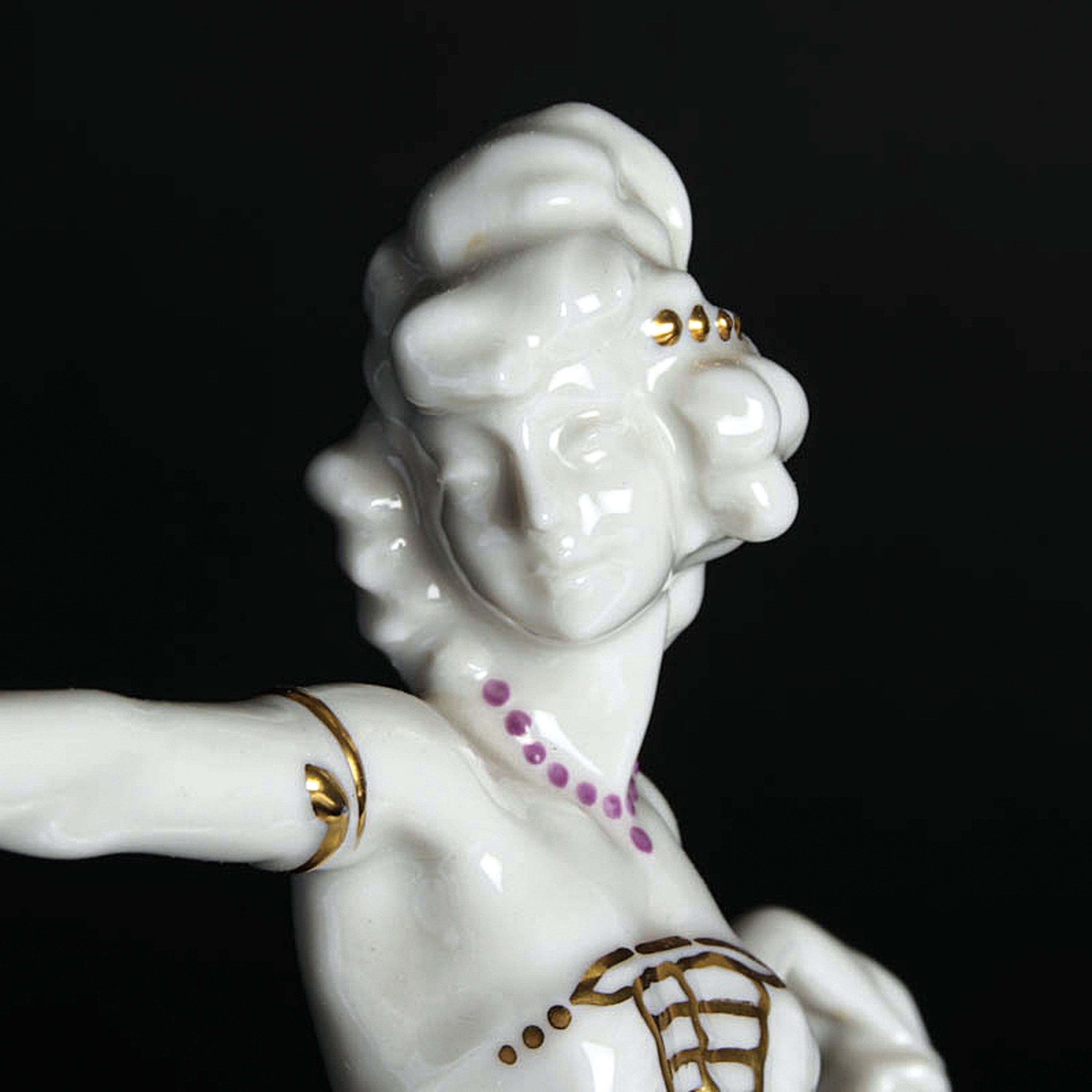 Detail a: Porzellanfigur, Hutschenreuther, Abteilung für Kunst, Tänzerin, sparsam golden und bunt staffiert, H. ca. 28cm