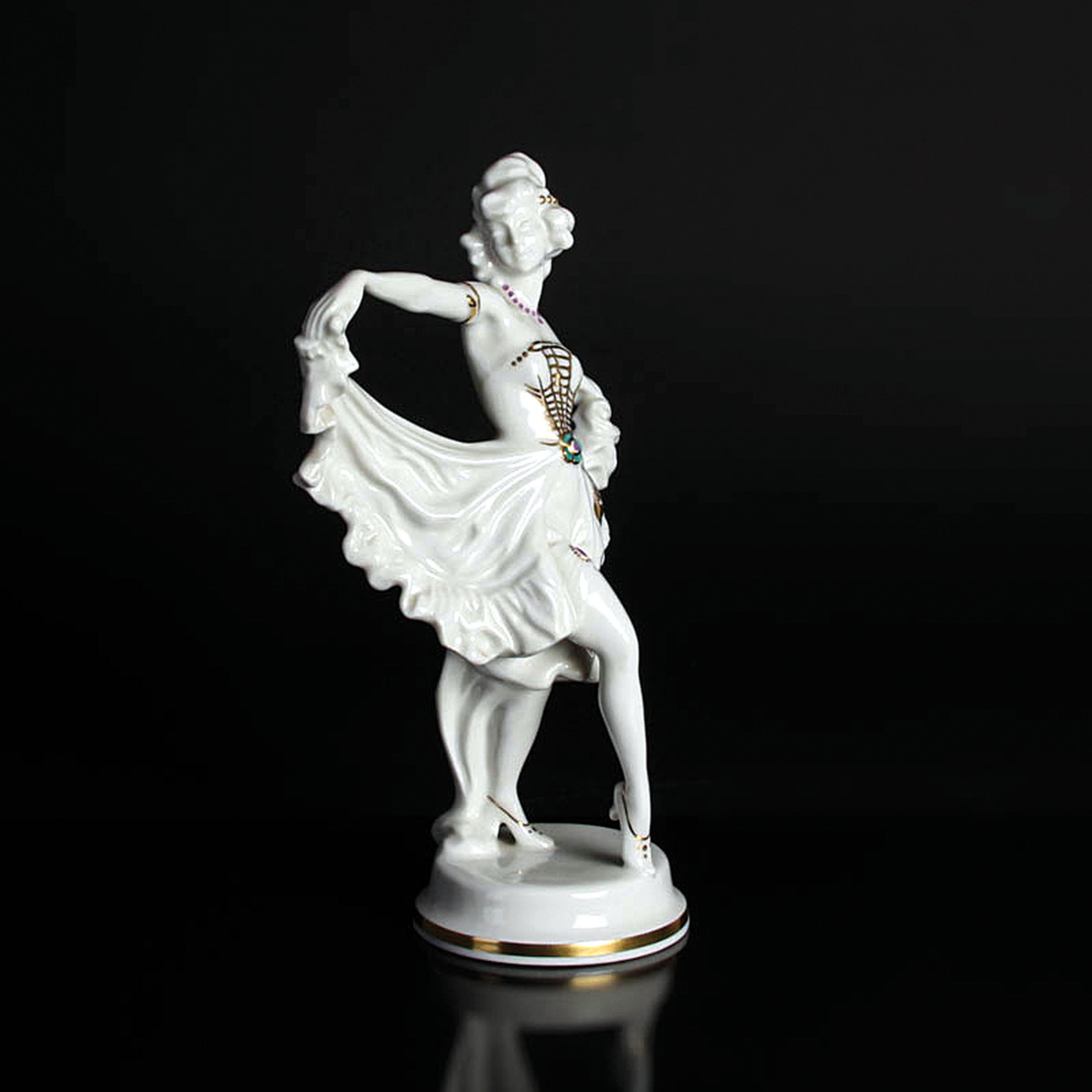 Detail f: Porzellanfigur, Hutschenreuther, Abteilung für Kunst, Tänzerin, sparsam golden und bunt staffiert, H. ca. 28cm