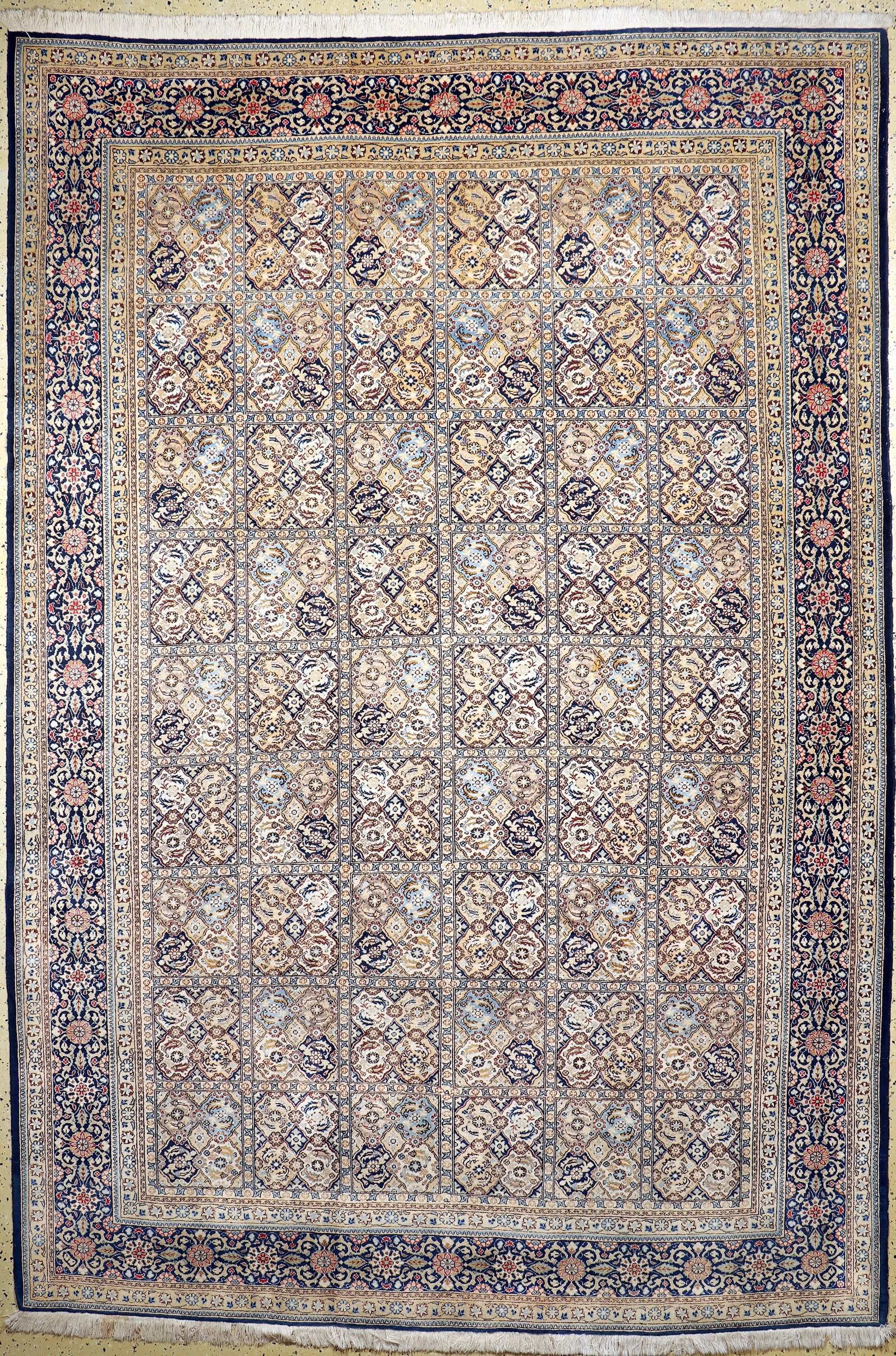 Ghom Kork, Persien, Mitte 20.Jhd, Korkwollemit Seide, ca. 350 x 240 cm, EHZ: 2