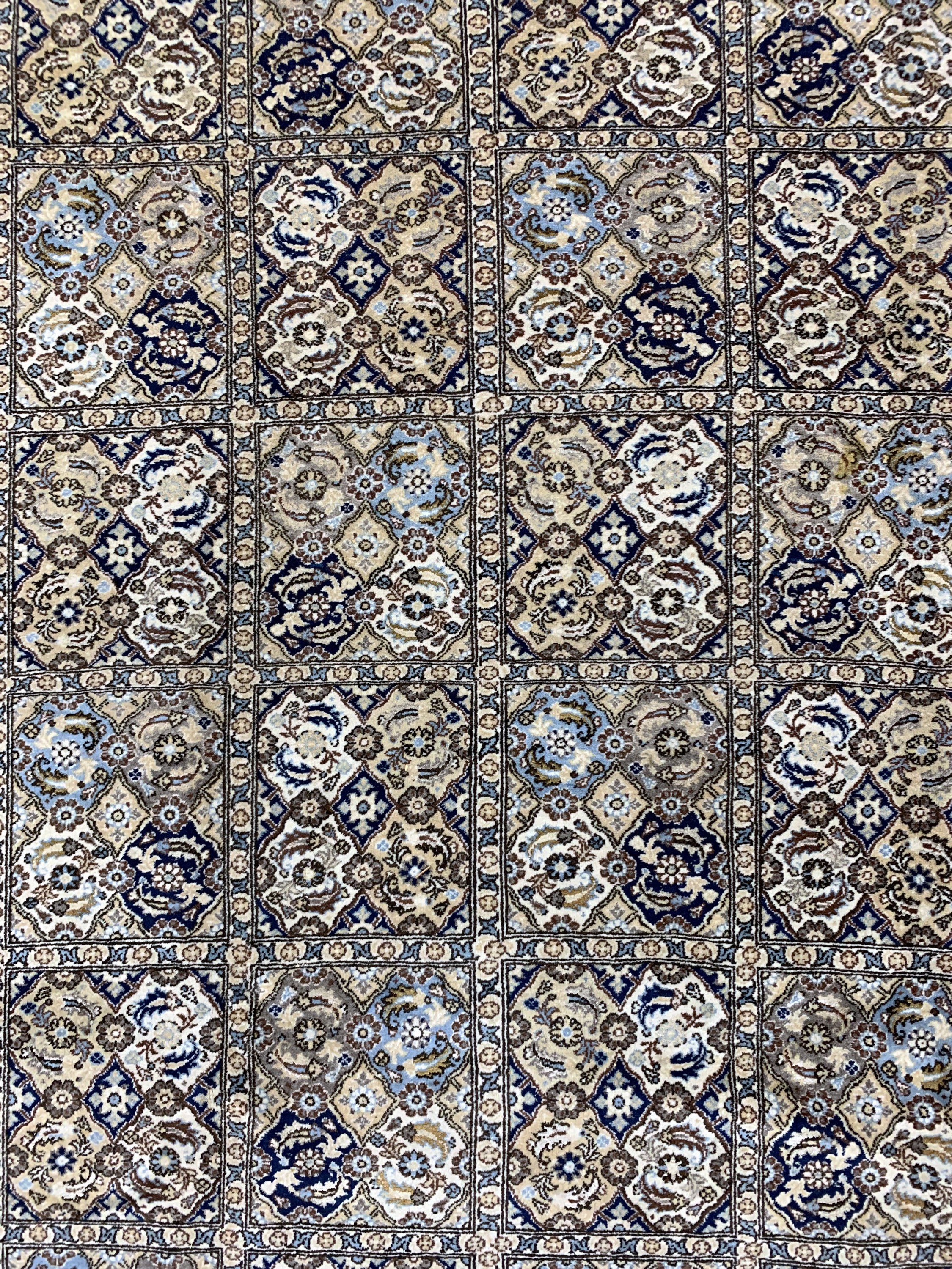 Detail c: Ghom Kork, Persien, Mitte 20.Jhd, Korkwollemit Seide, ca. 350 x 240 cm, EHZ: 2