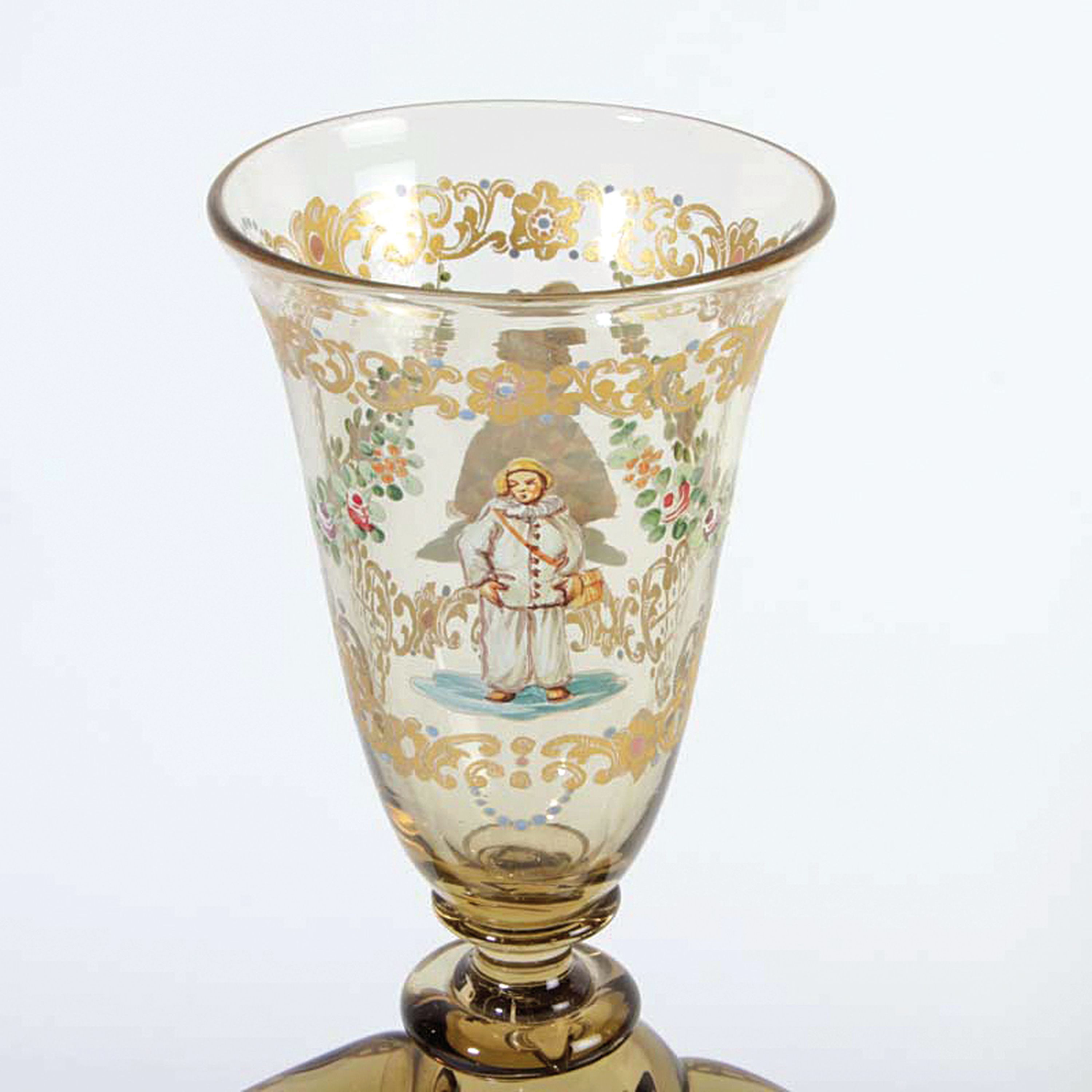 Detail a: Kerzenleuchter, Murano Italien, 1930er Jahre, mundgeblasenes grünliches Glas mit feiner Email- und Goldmalerei, zwei Brennstellen mit separaten ...