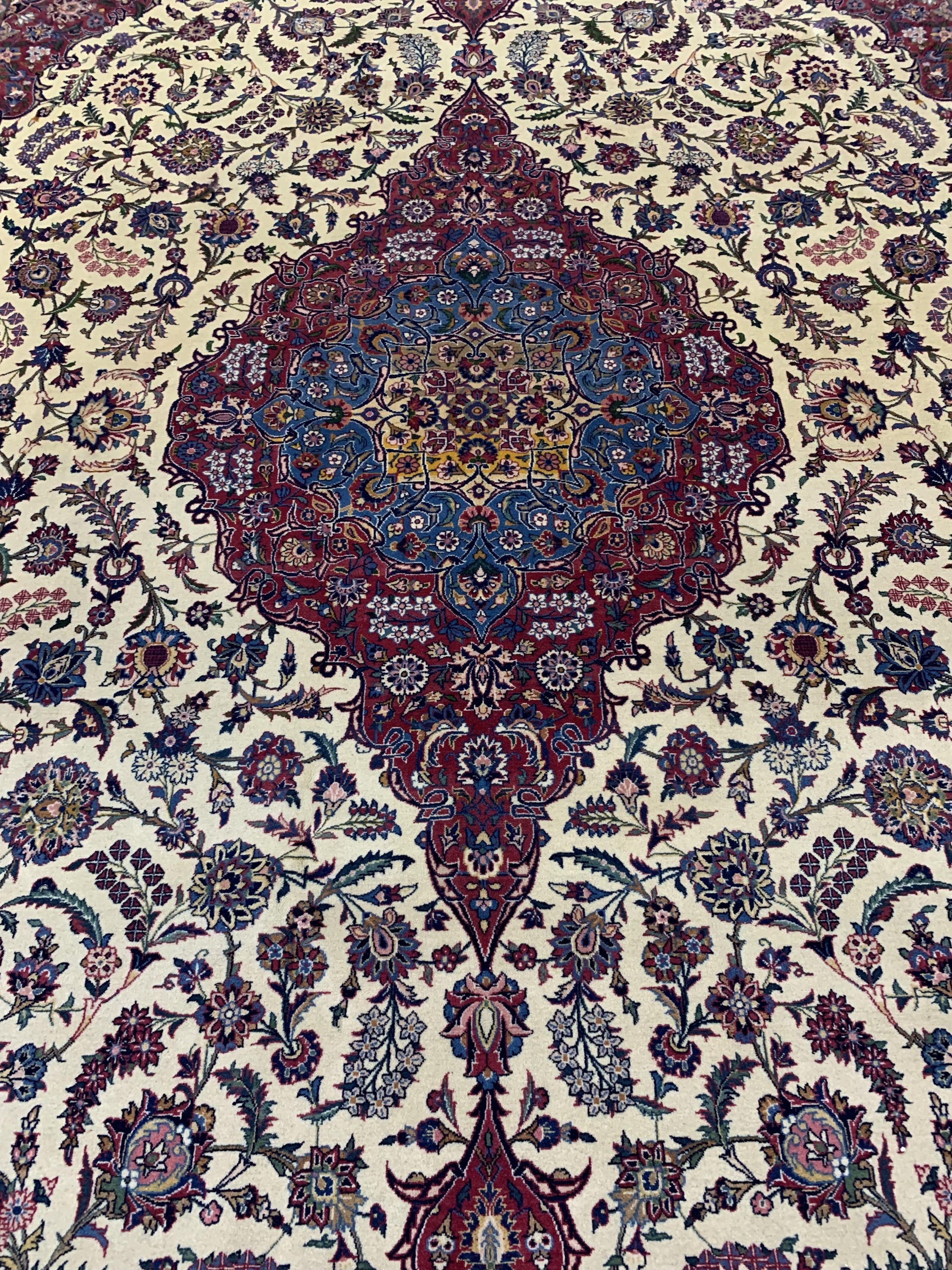 Detail d: Keschan Kork fein, Persien, Mitte 20.Jhd, Korkwolle auf Baumwolle, ca. 347 x 251 cm, EHZ: 2