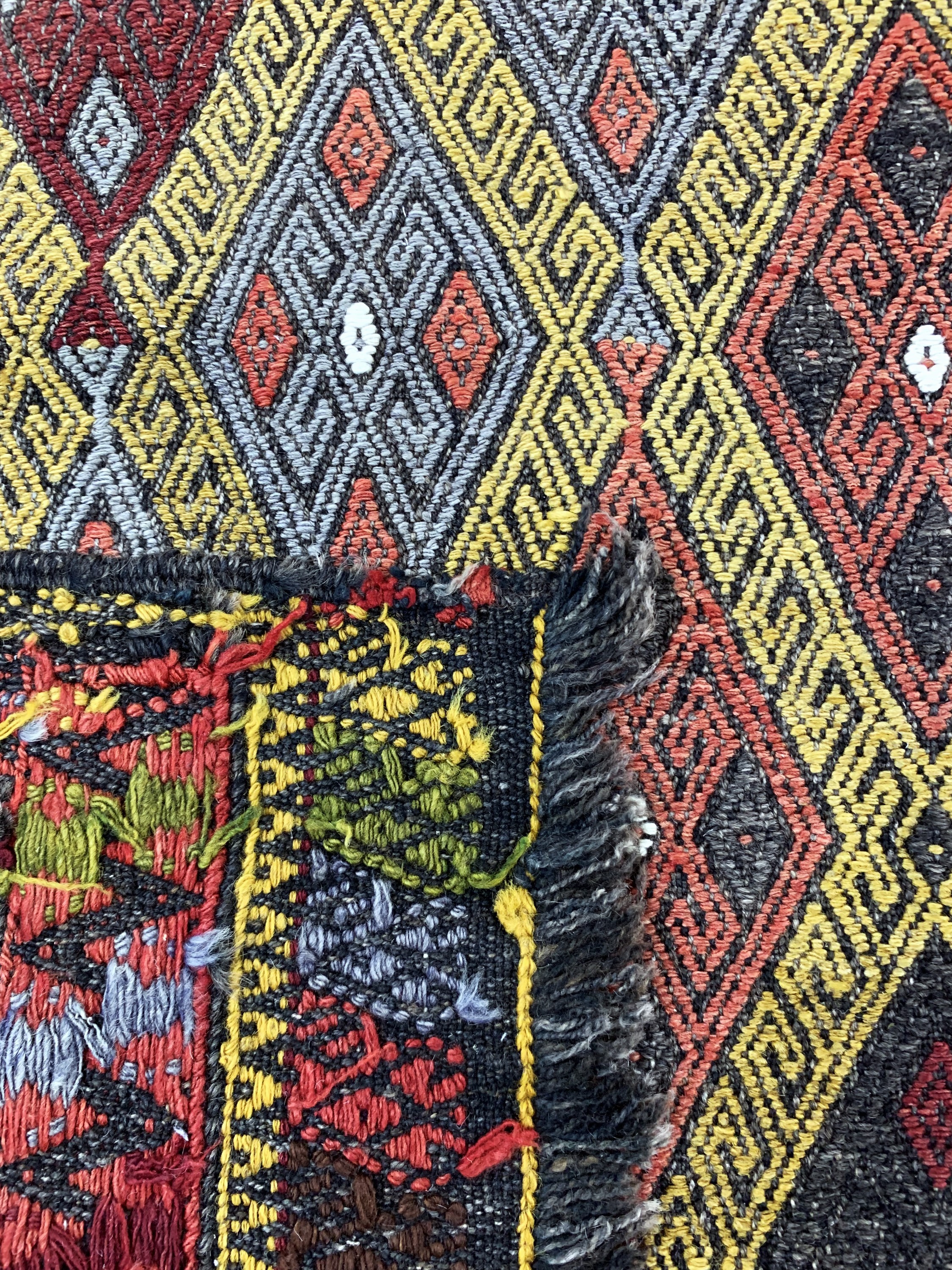 Detail f: Cicim alt, Türkei, Mitte 20.Jhd, Wolle auf Wolle, ca. 270 x 190 cm, EHZ: 2, (kleine Reparaturen)