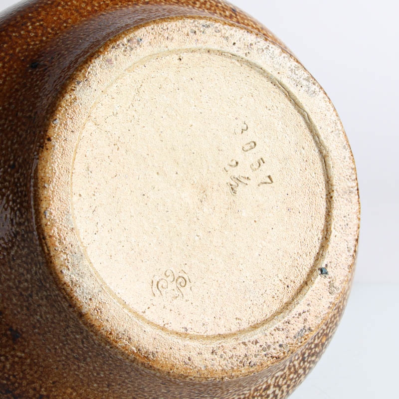 Detail g: Steinzeugkrug, wohl Merkelbach, 20.Jh., Zinnmontur, H. 28 cm