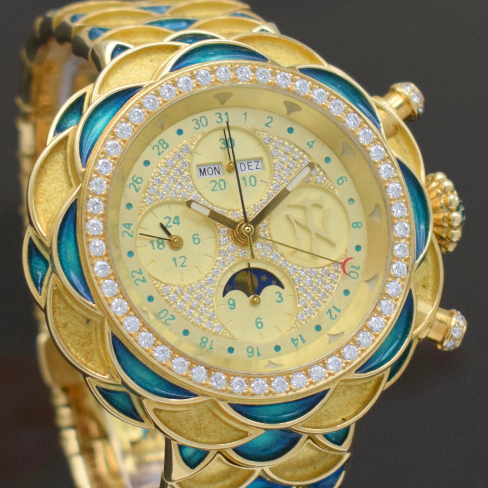 Detail e: NIKLAUS TWERENBOLD einzigartiger Armbandchronograph in GG 750/000 mit Vollkalenderanzeige, Schweiz 2008, Automatik, massives Goldgeh. inkl. ...